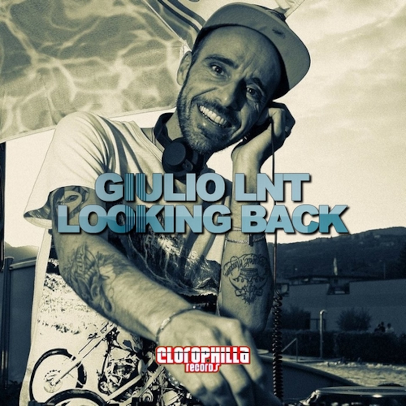 Giulio Lnt - Looking Back