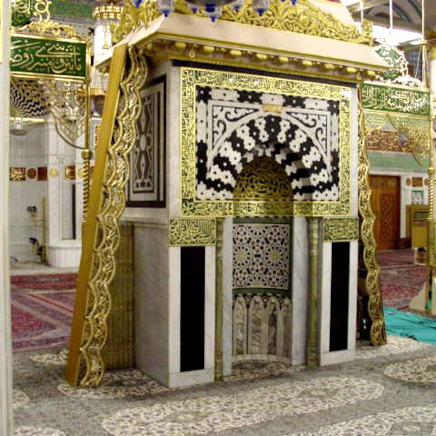 فصل أحوال الميت