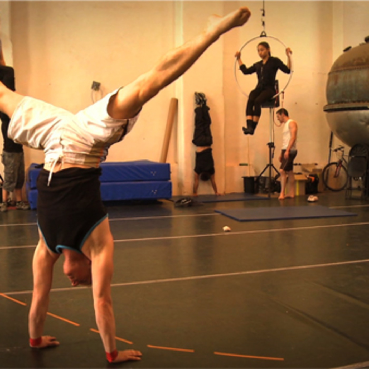 Behind the scenes look at the Batman Live UK rehearsals