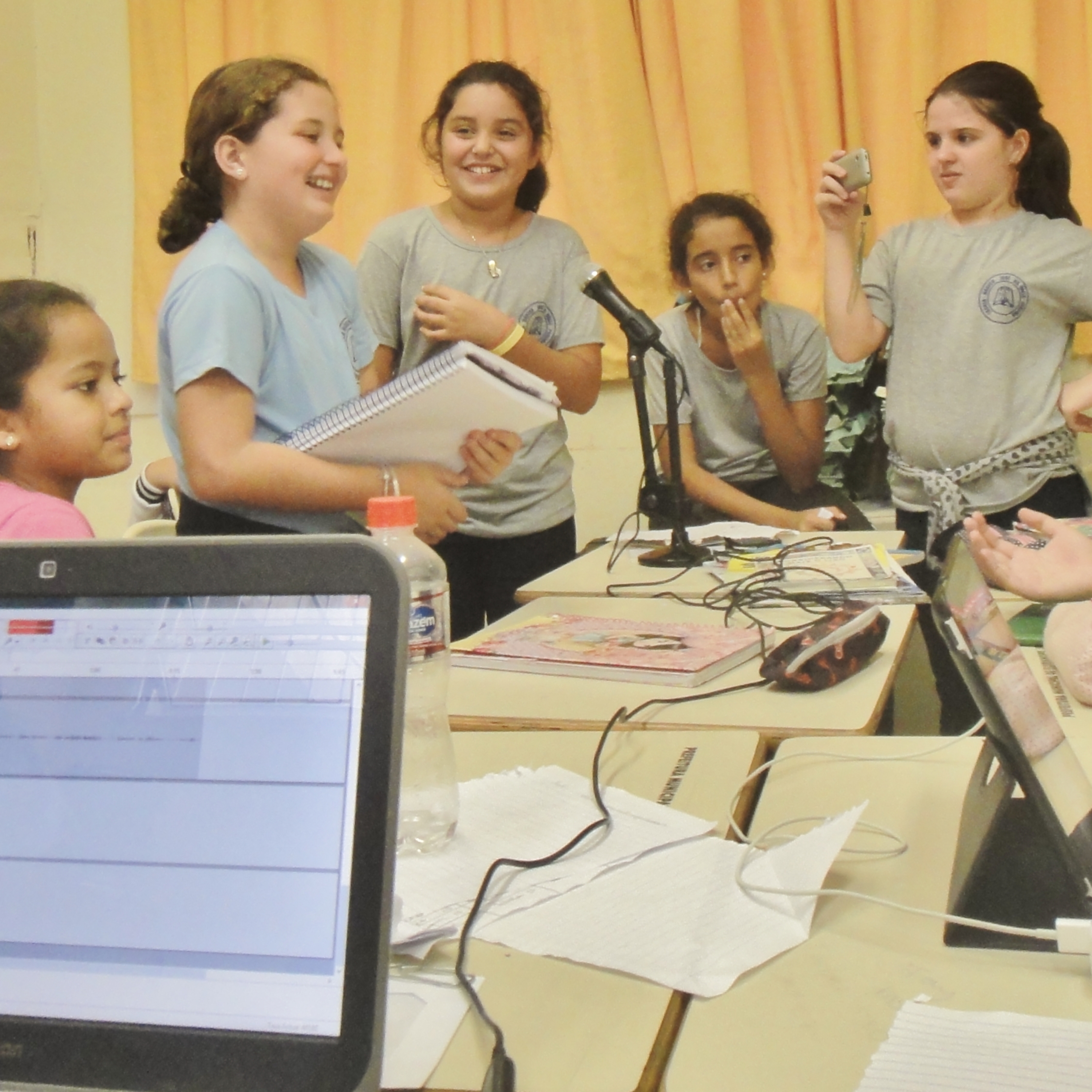Rádios Escola: A Voz da Galera