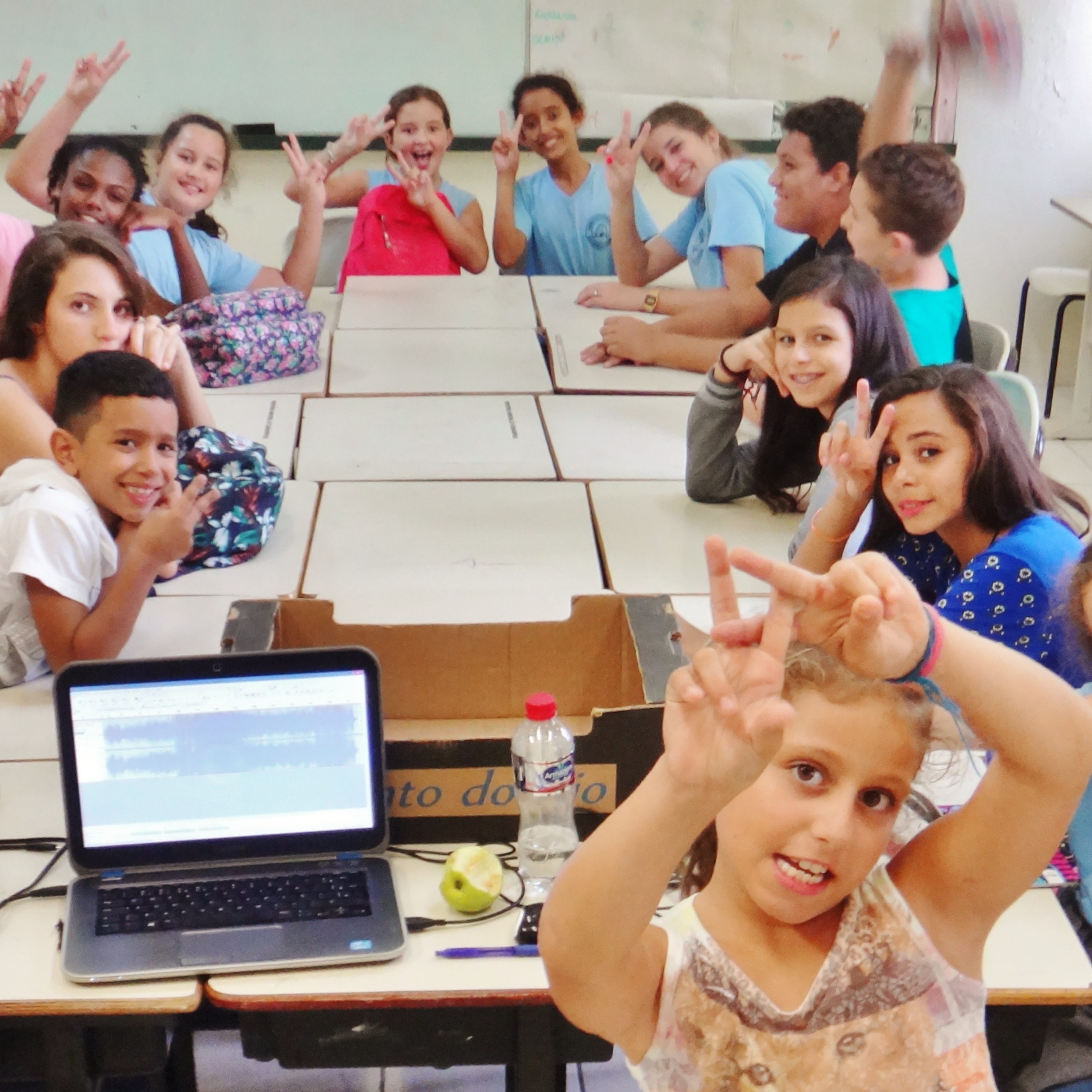 Rádios Escola: A Voz da Galera