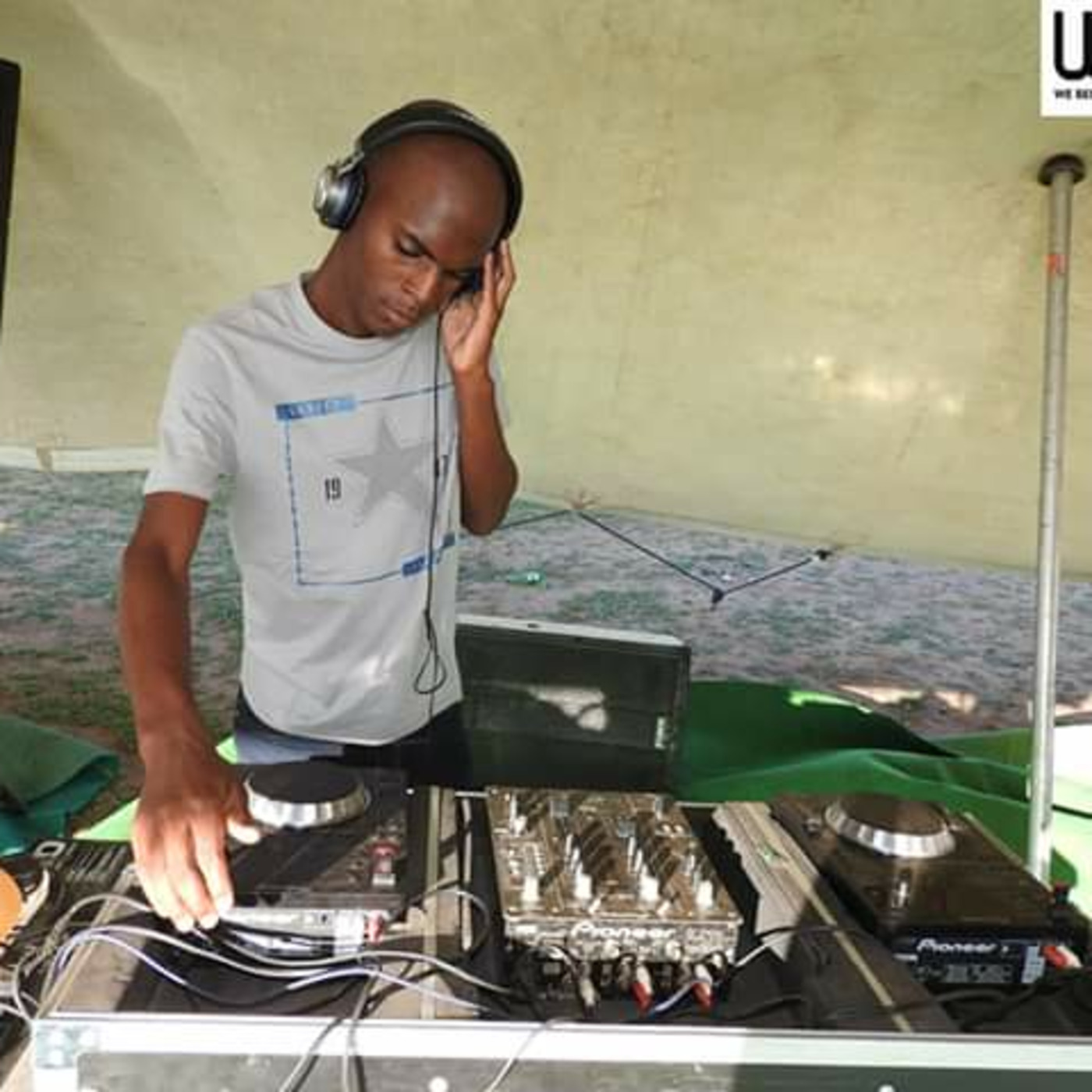 Spread The Underground Music 06 Guest mix By Debeila Katlego
