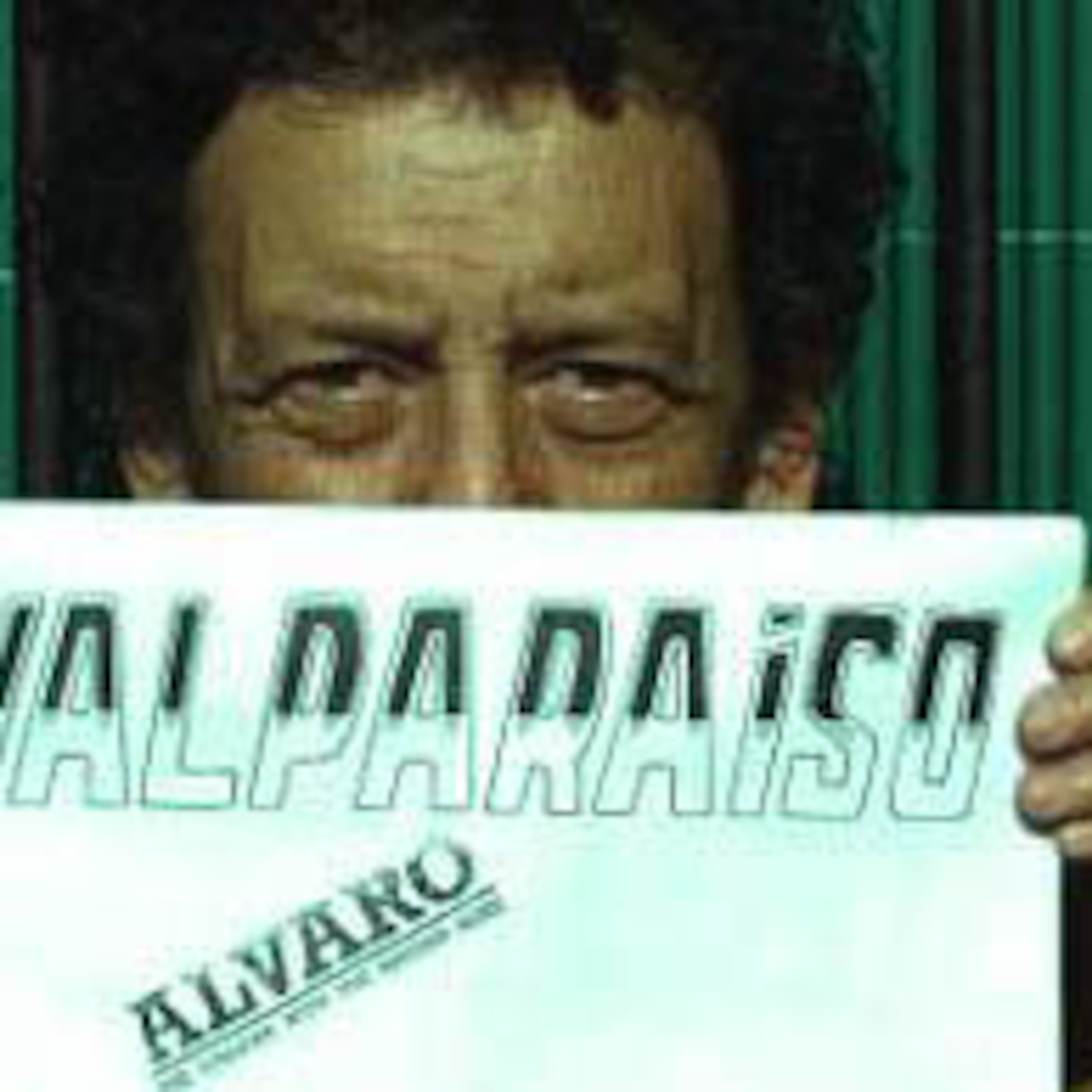 la chica de los audifonos presenta...