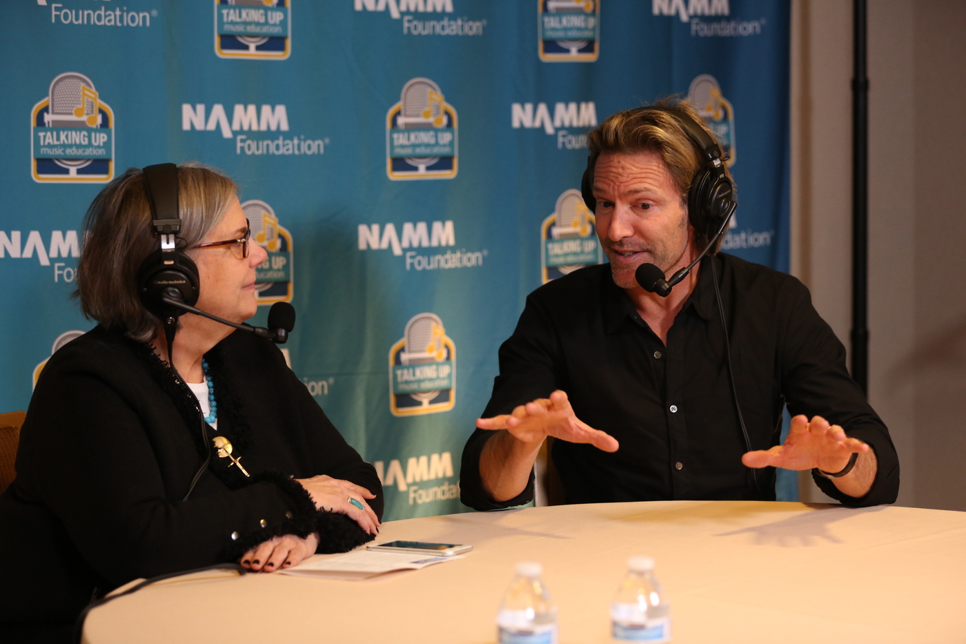 068- Eric Whitacre: Composer of Majestic Choral Experiences
