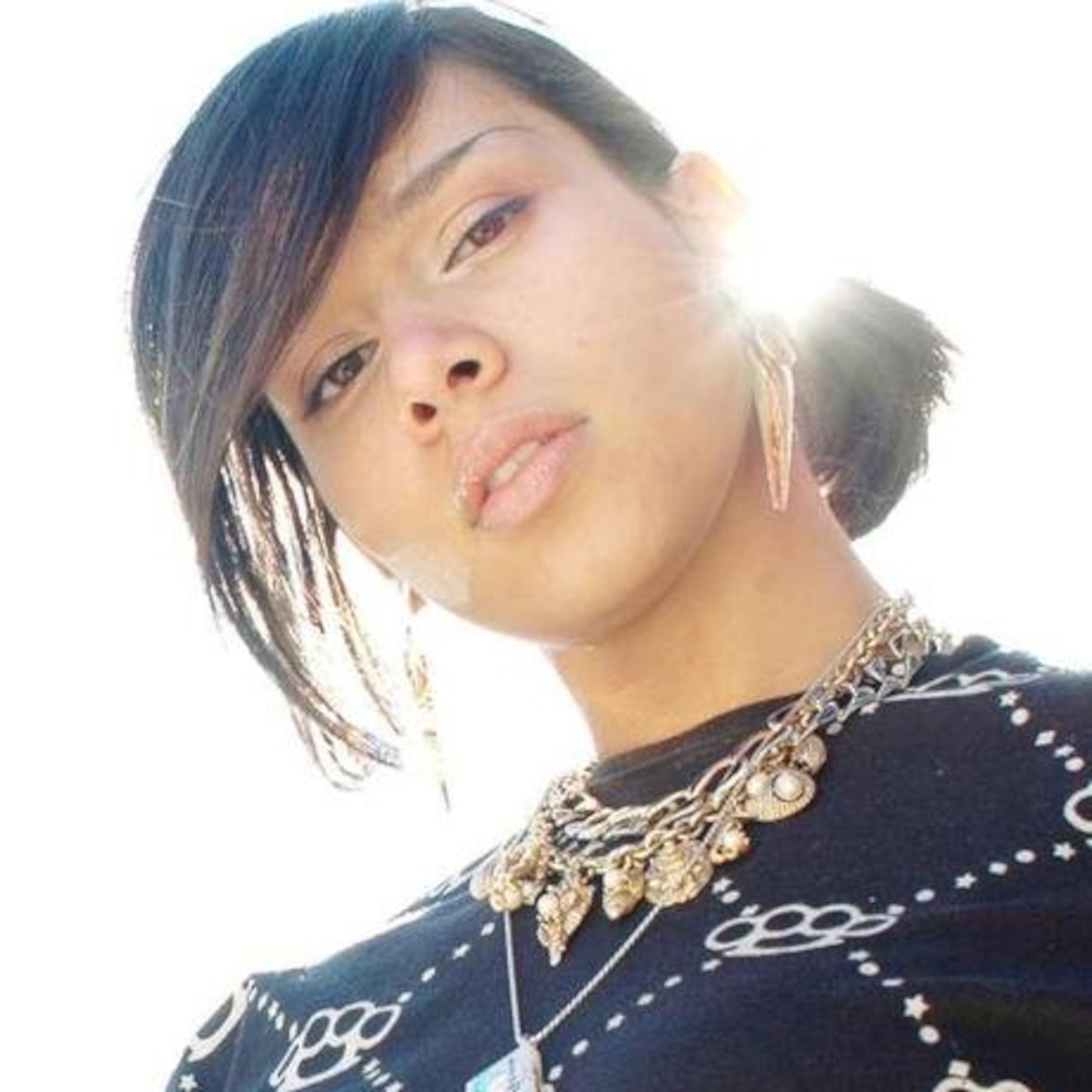 KID SISTER RIDIN SHOTGUN... KID SISTER RIDIN SHOTGUN...