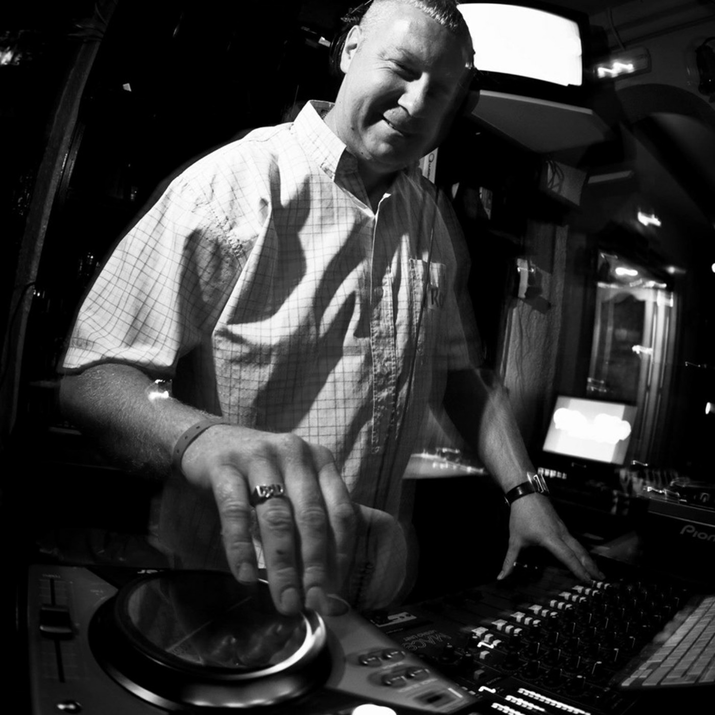 DJ ROSS MILLERS QUALITY HOUSE PODCASTS