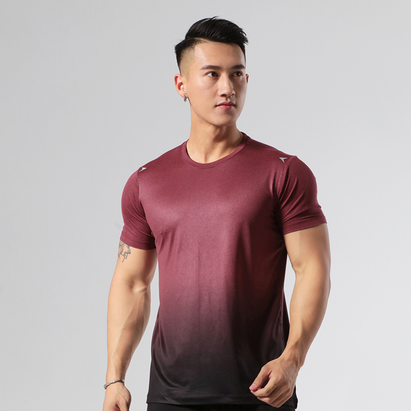 How Much You Know About T-shirt Brand! OnlyTeez