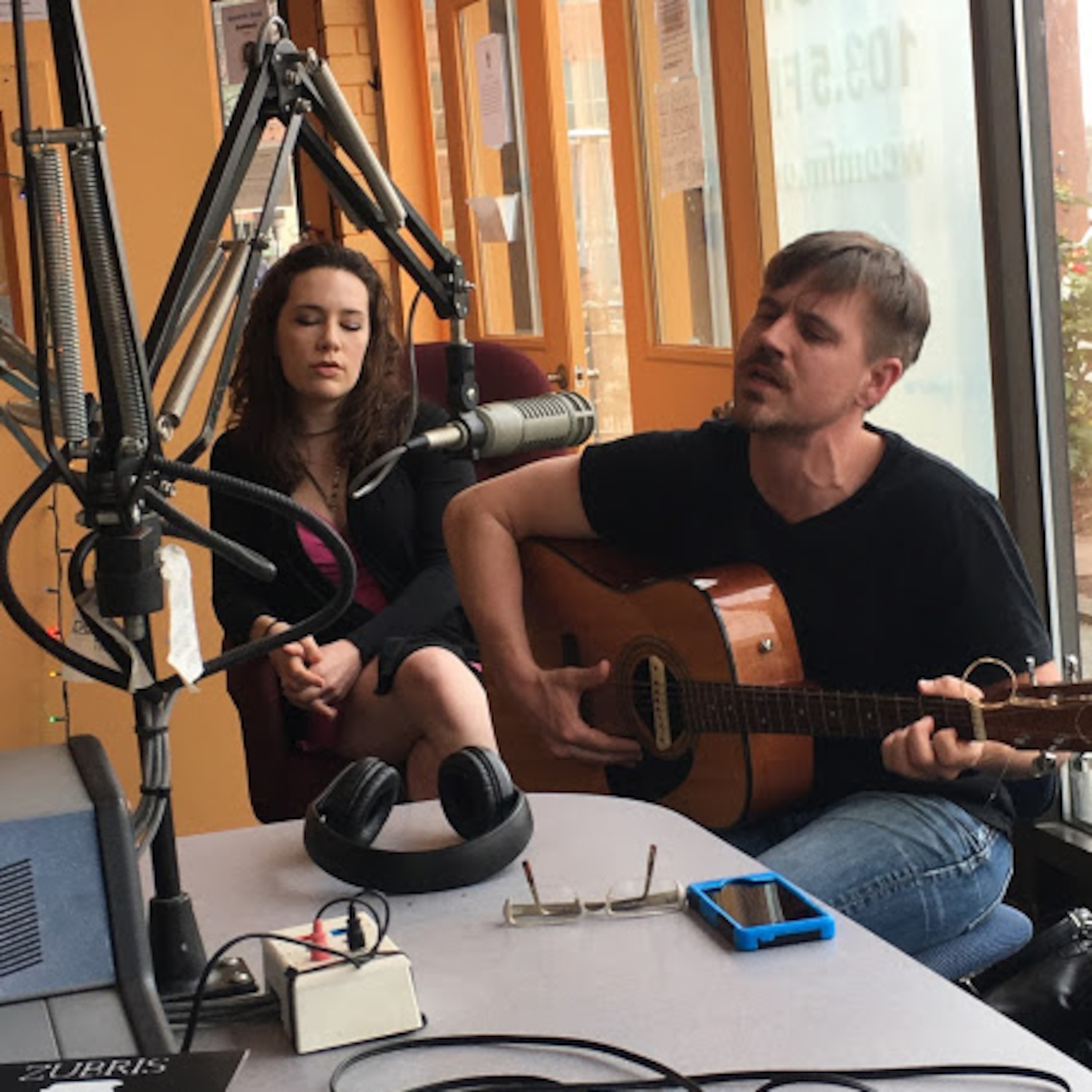 Licks & Lyrics radio Podcast