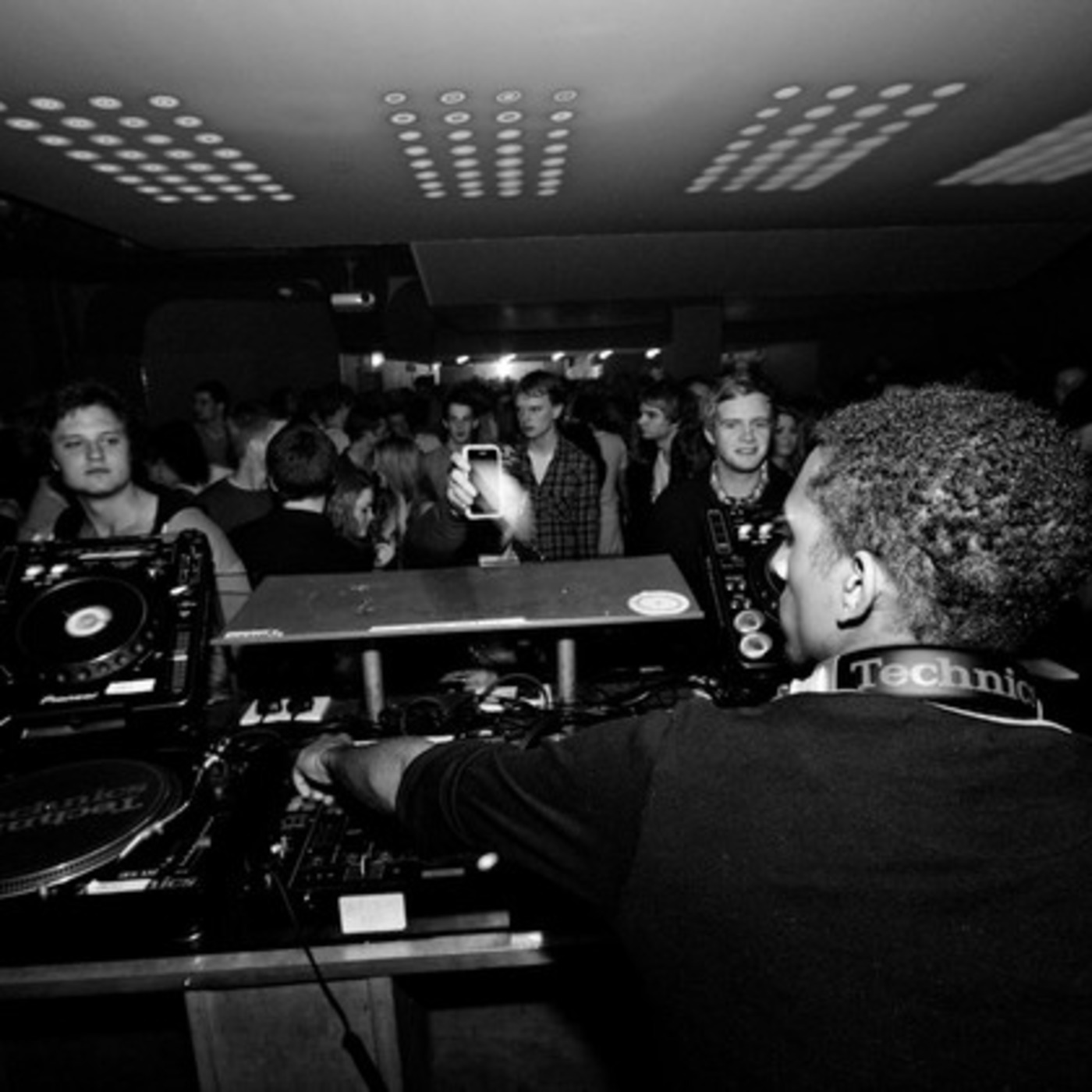 Structure 002 - Audibilis