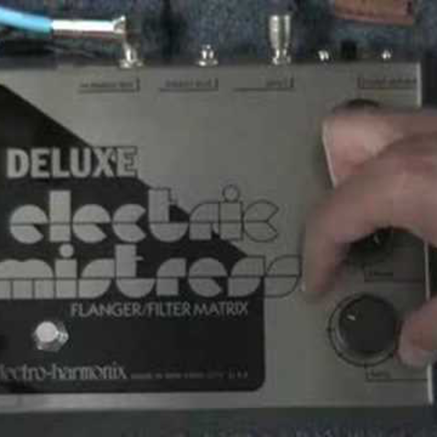 Delux electric mistress