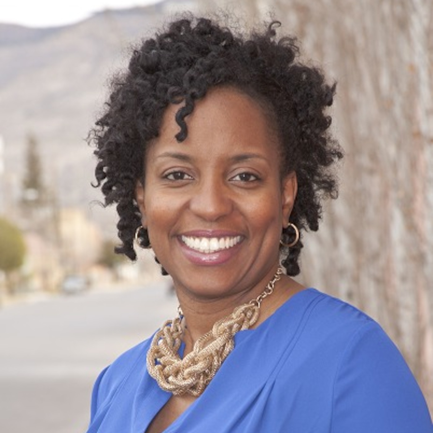 05: Cachet Prescott- Purposefully Coaching Women to Write the Next Chapter in Their Career Success