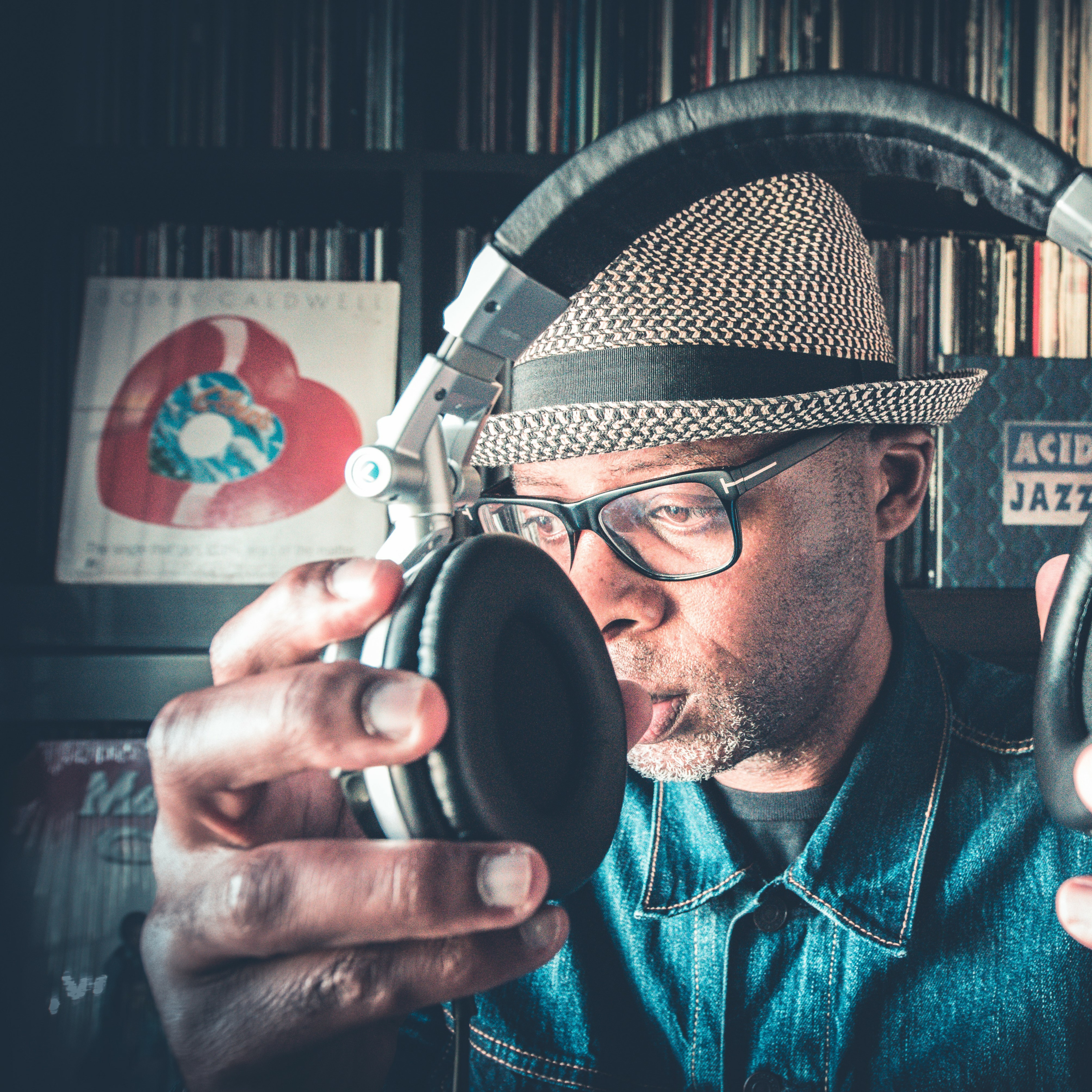 dejavufm podcasts