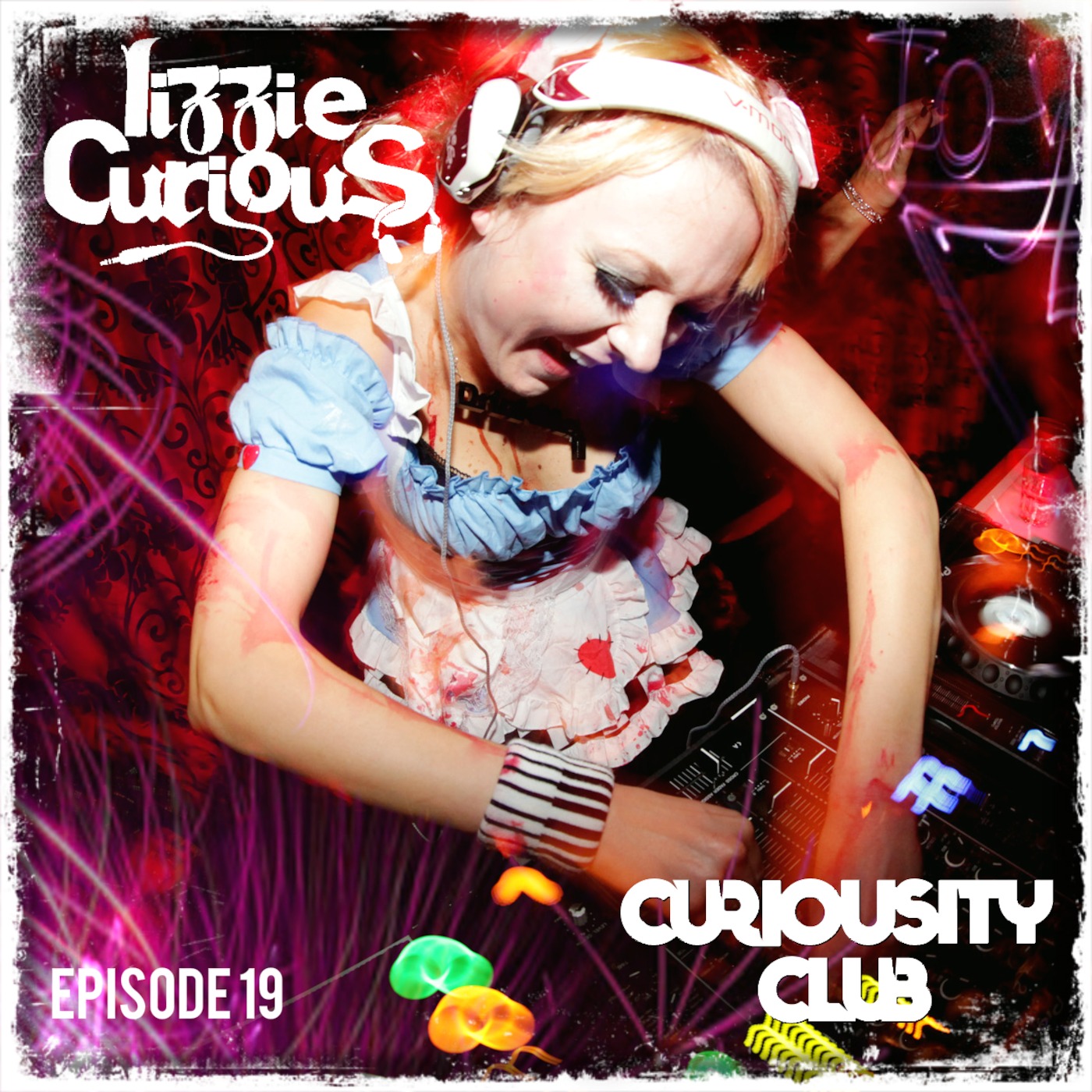 The Curiousity Club with Lizzie Curious