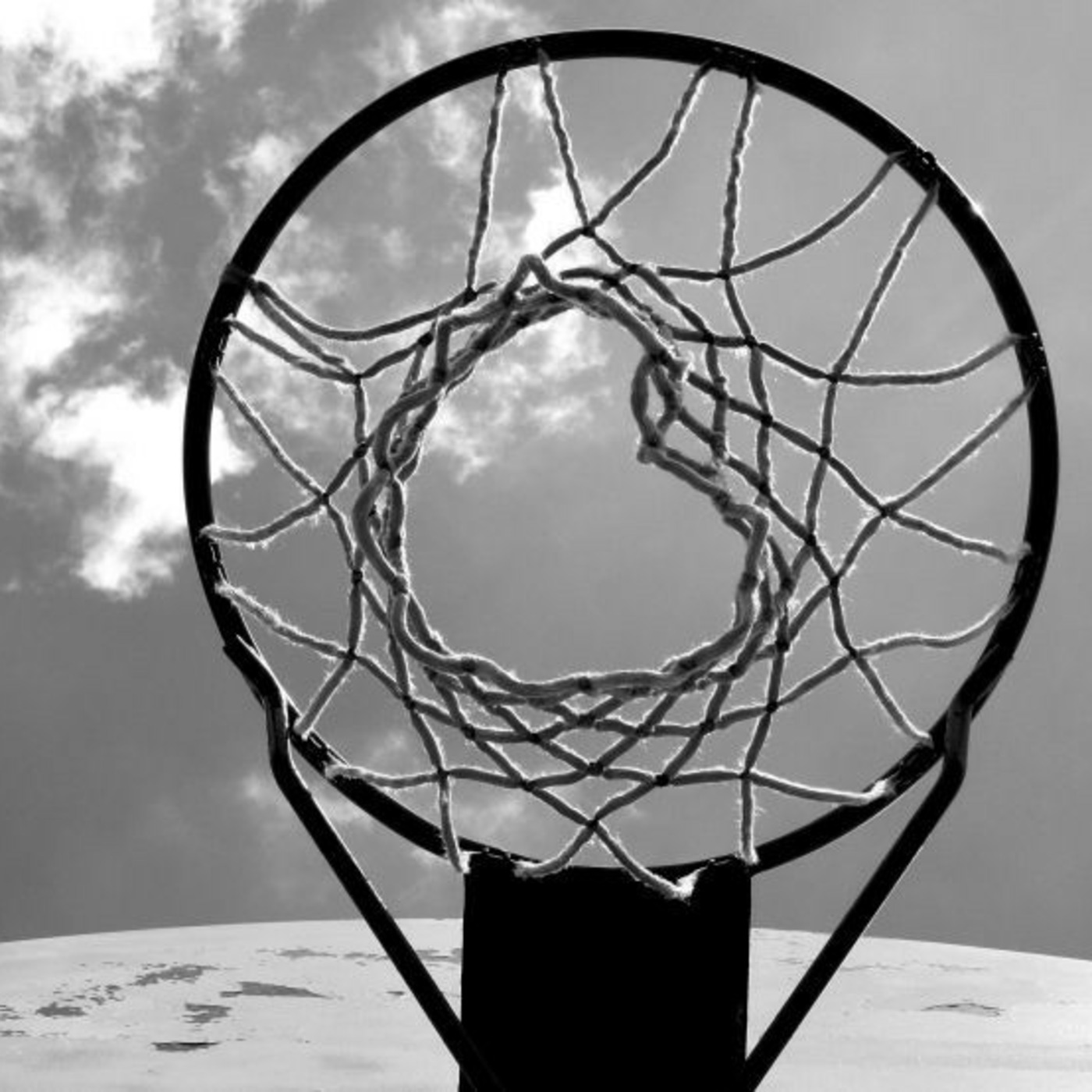 Episode 12: With Noah P (On Basketball, Meditation, Jewish Mothers, Boston, Journalism and Being Present) episode artwork