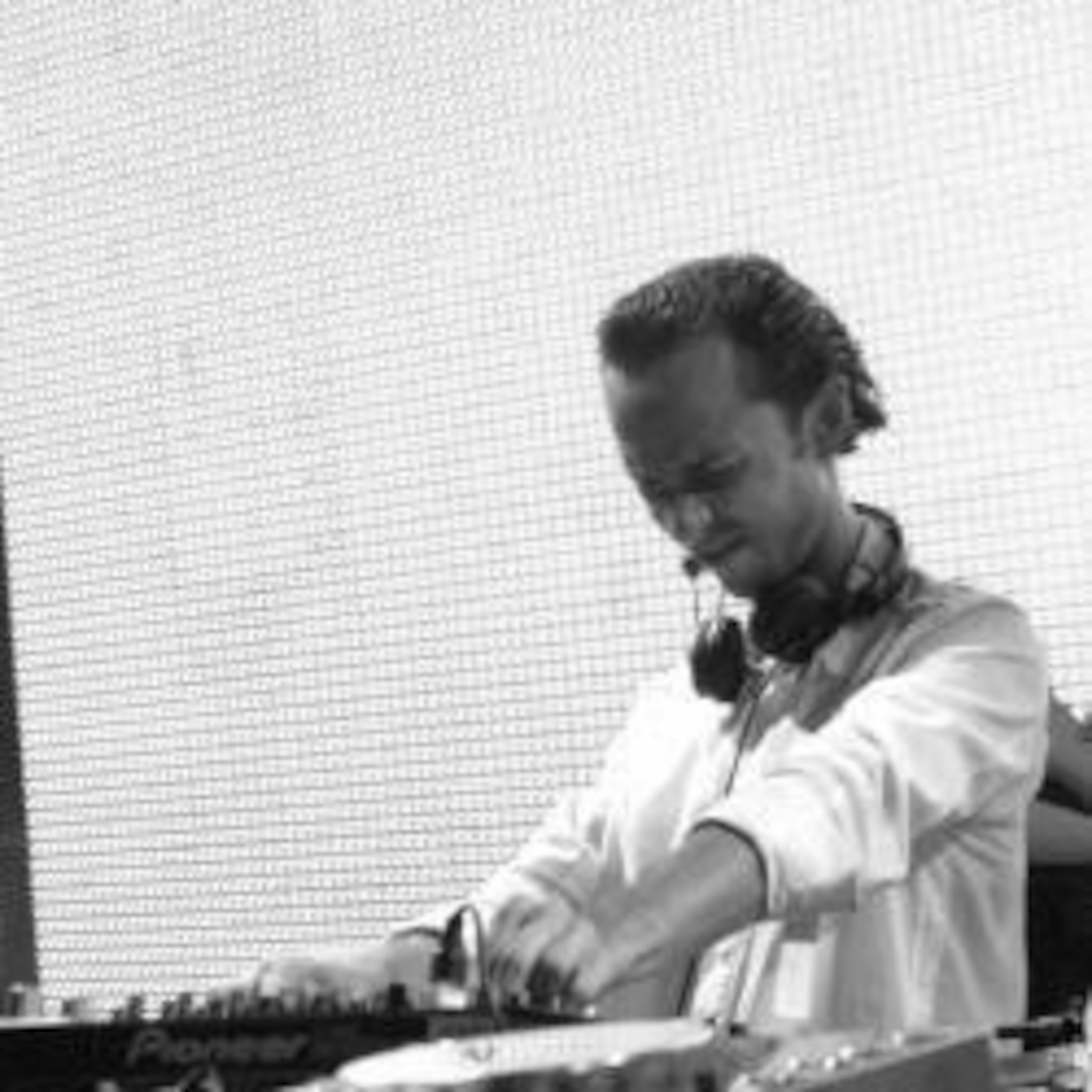 HUMAN EVOLUTION ::: The Sound of Ibiza Vol. 3