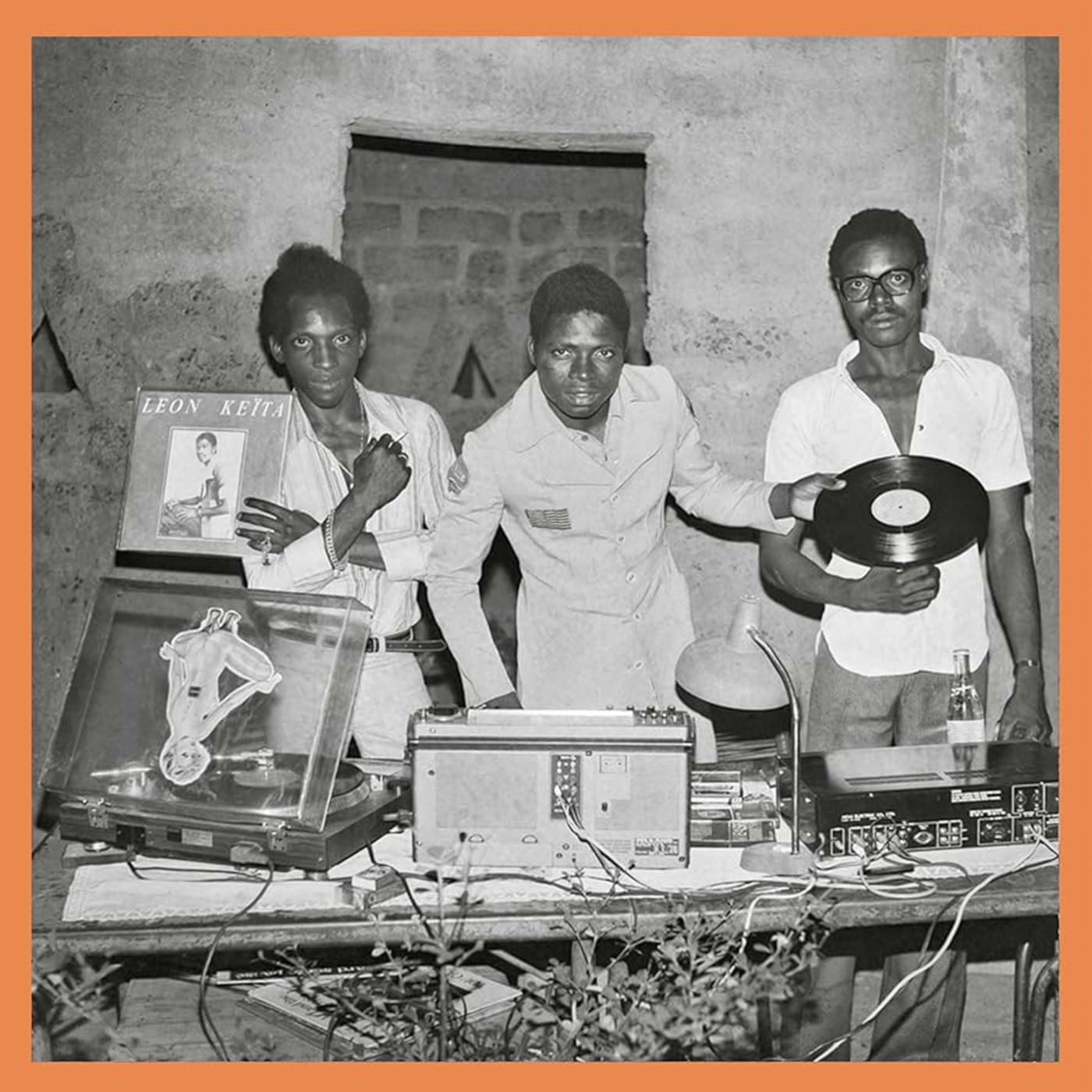 Episode 199: AfricaPachanga 07/Ene/2026 - Reediciones Música Africana 2025 - Música Africana Afrobeat episode artwork