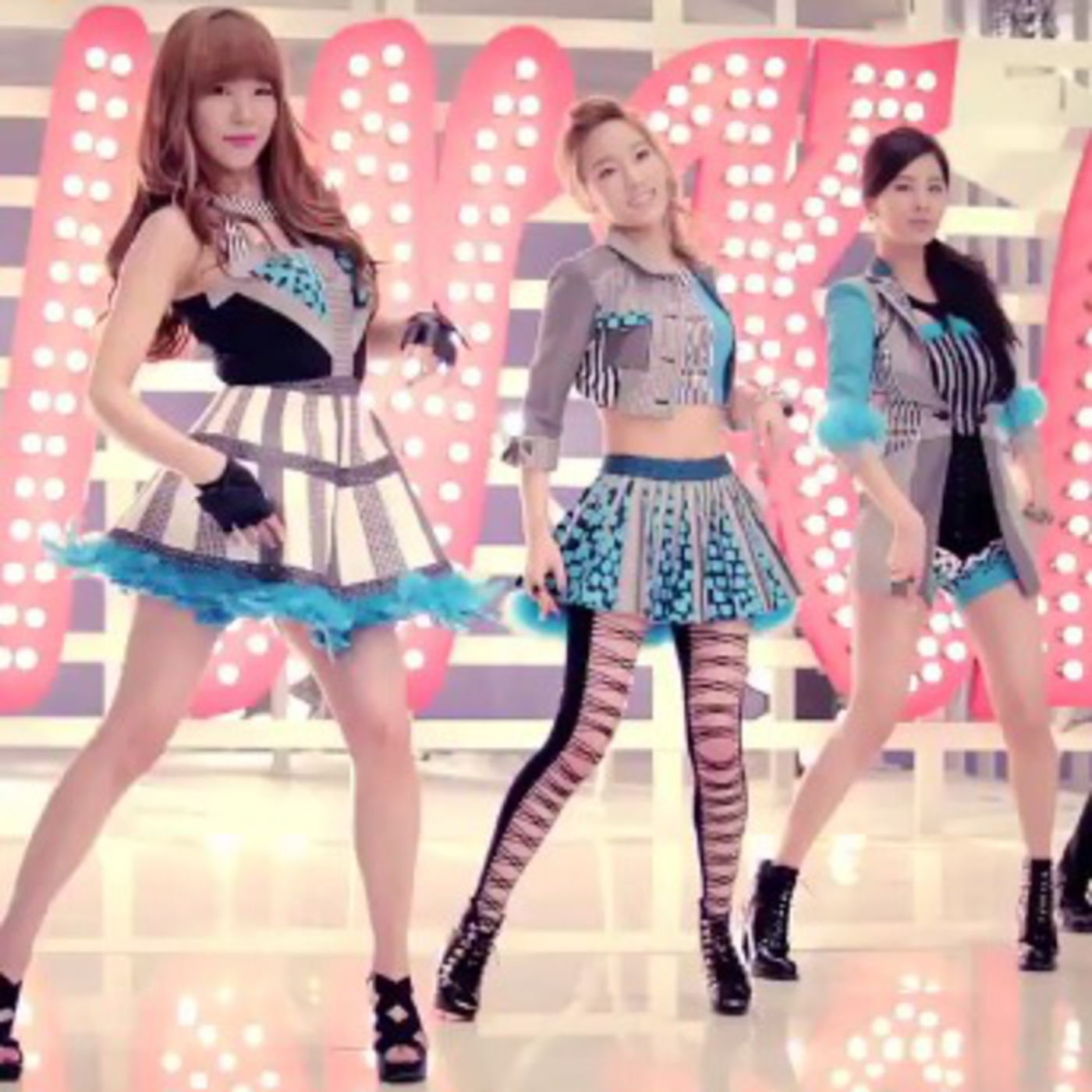 K-Obsession: TTS 'Twinkle' MV Review