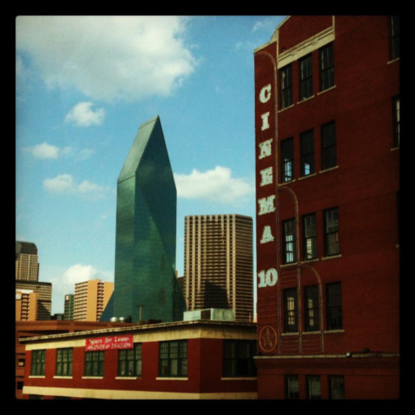 8/28/2012 VMA's, Billboard Charts & Dallas Local Bands