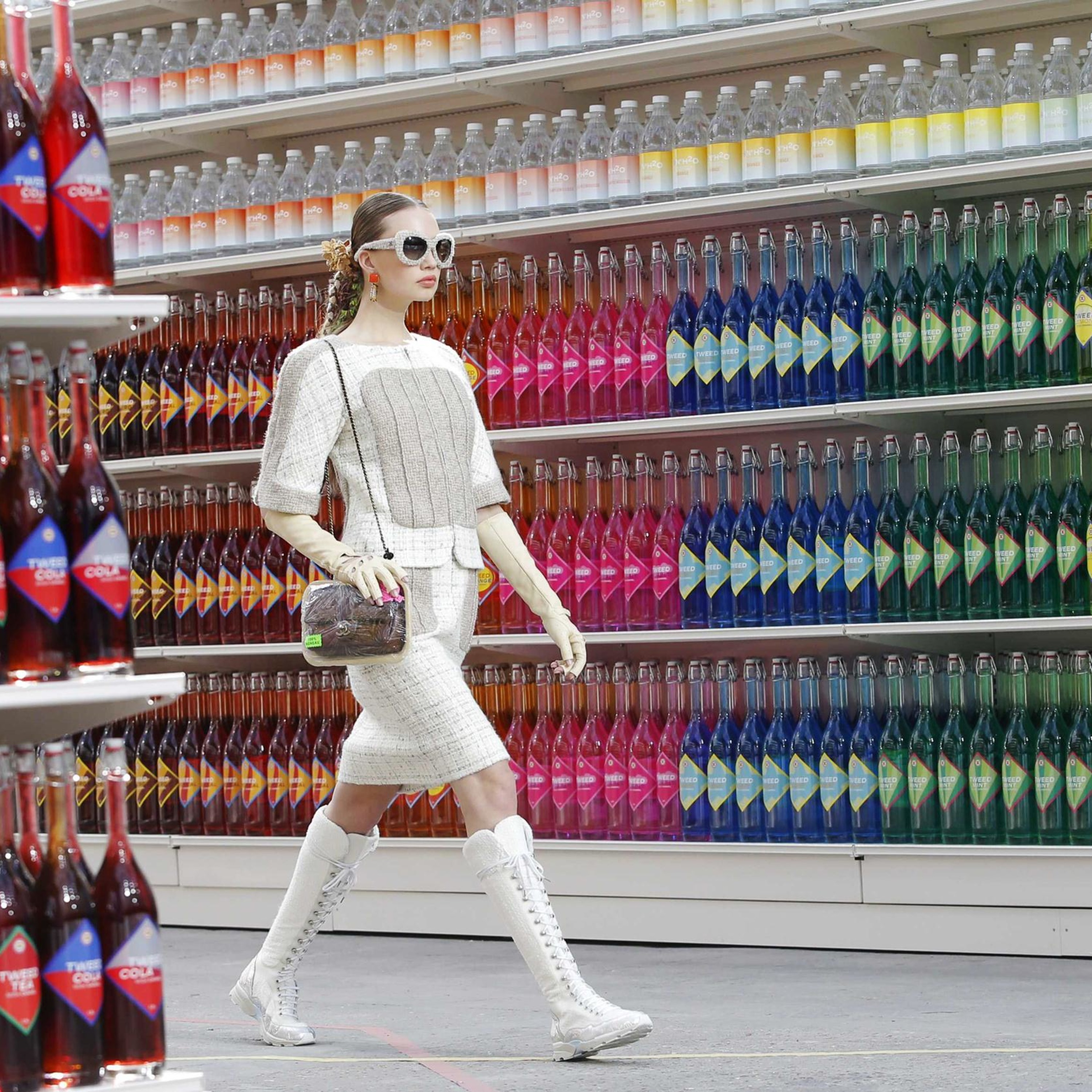 Supermarket Chic: Where Food Meets Fashion episode artwork