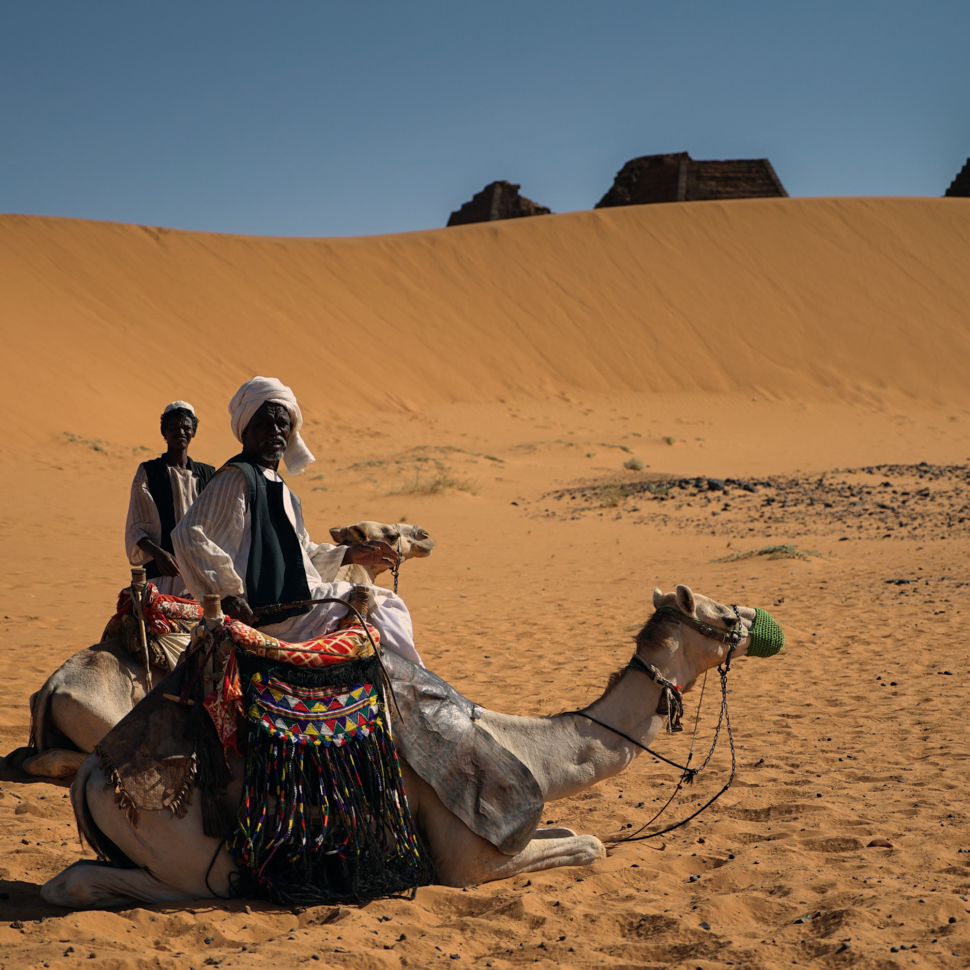 كلمات الحياة" ، "الأخبار السارة" ، "الأناشيد الإنجيلية" - اللغات الرئيسية المستخدمة في السودان" / "Words of Life", "Good News", "Gospel Songs" - Major Language Spoken in Sudan 