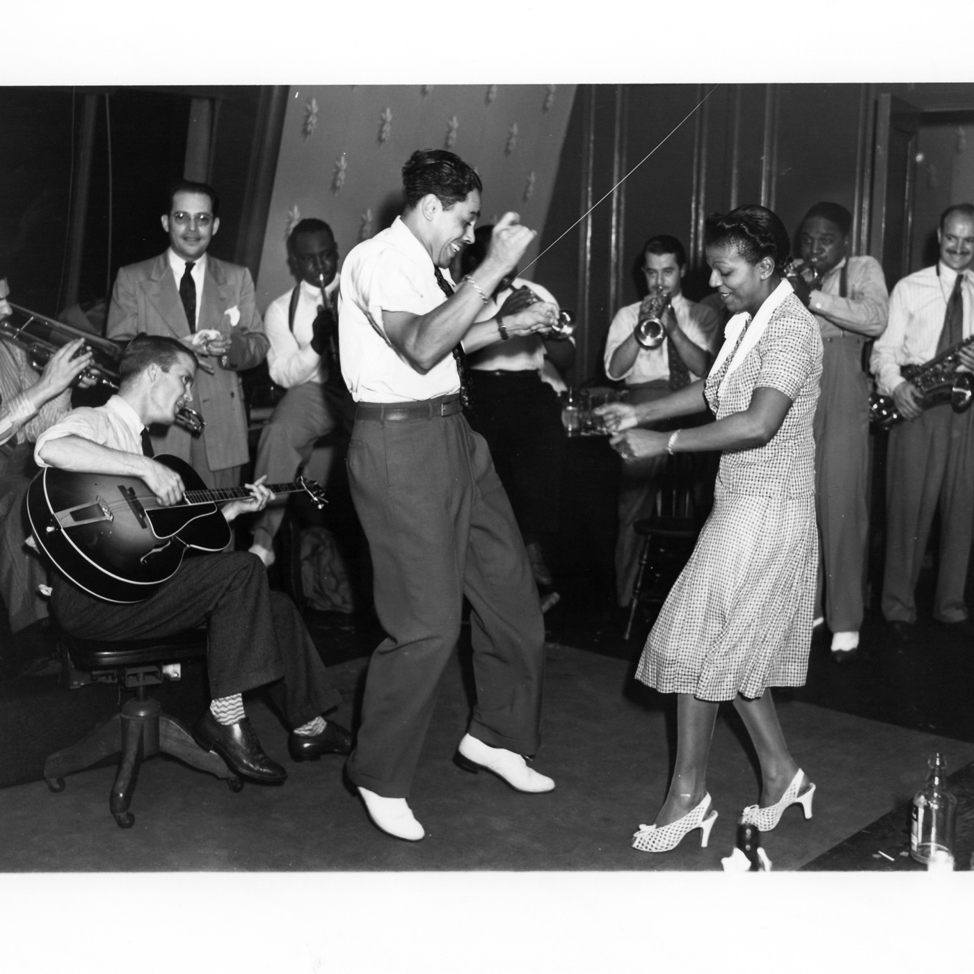 Festive Jazz(-ish) to dance to...