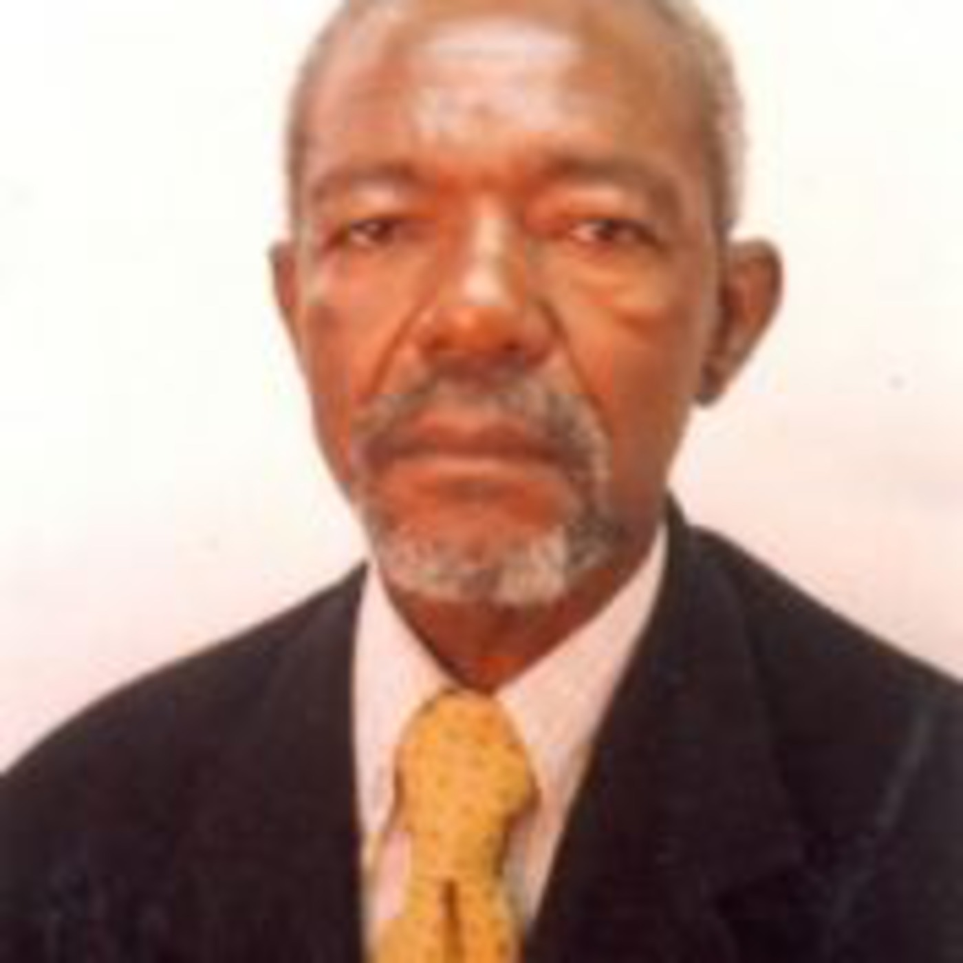 Pedaladas de Mãos Dadas - Beto & Kizua Gourgel | Angola