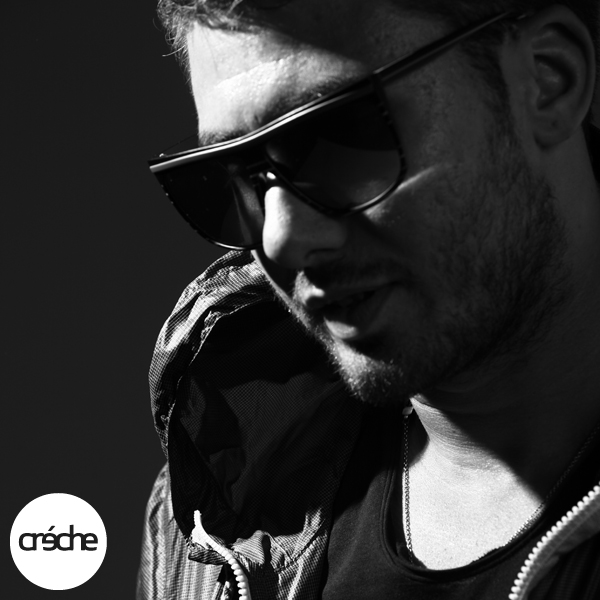 01: ALEXIS RAPHAEL