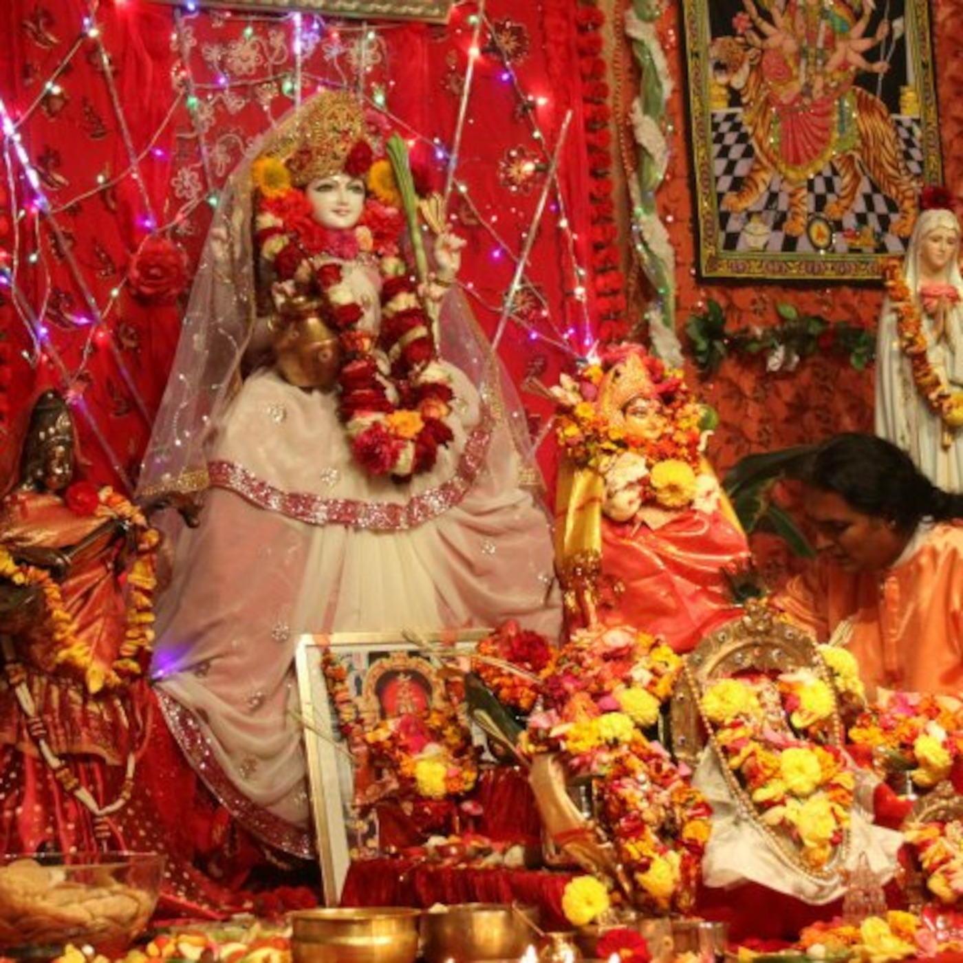 Navaratri Day 1 with Sri Swami Vishwananda episode artwork