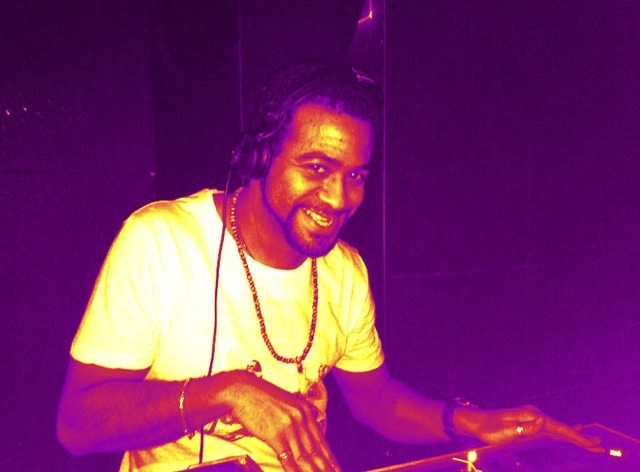 DJ Mombo (ES) - 'Into The Deep' Part II - Episode #68