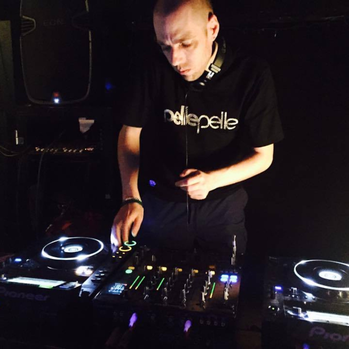 DJ MIXTURE - HOUSE BEATS DEEP FLAVAS MIX (APRIL 2016)