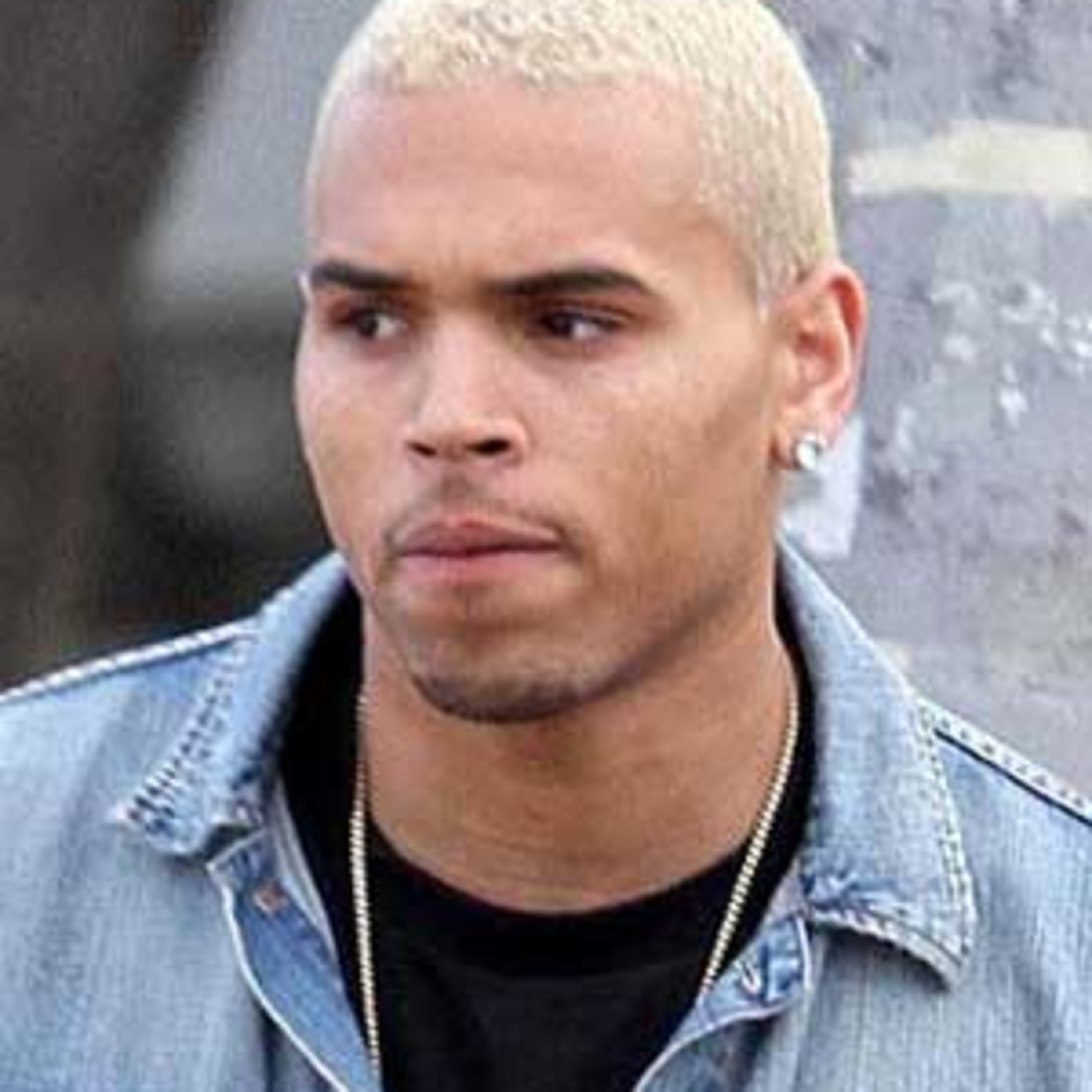 CHRIS BROWN: BLOND WITH ATTITUDE! episode artwork