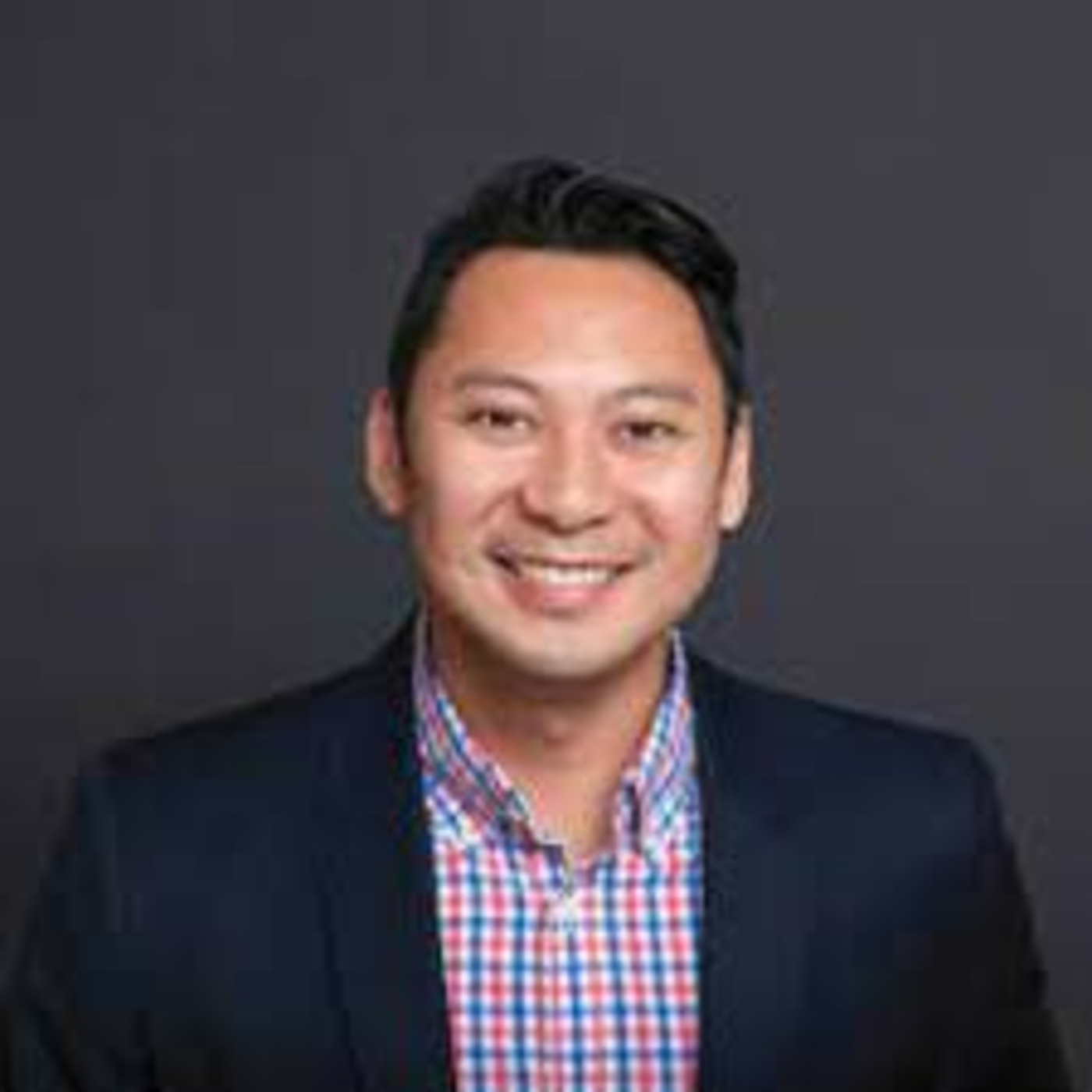 Episode 133: The Davidson Hang Podcast w/Romeo Leon on how to find a mentor and how to be a good mentee and Mentor