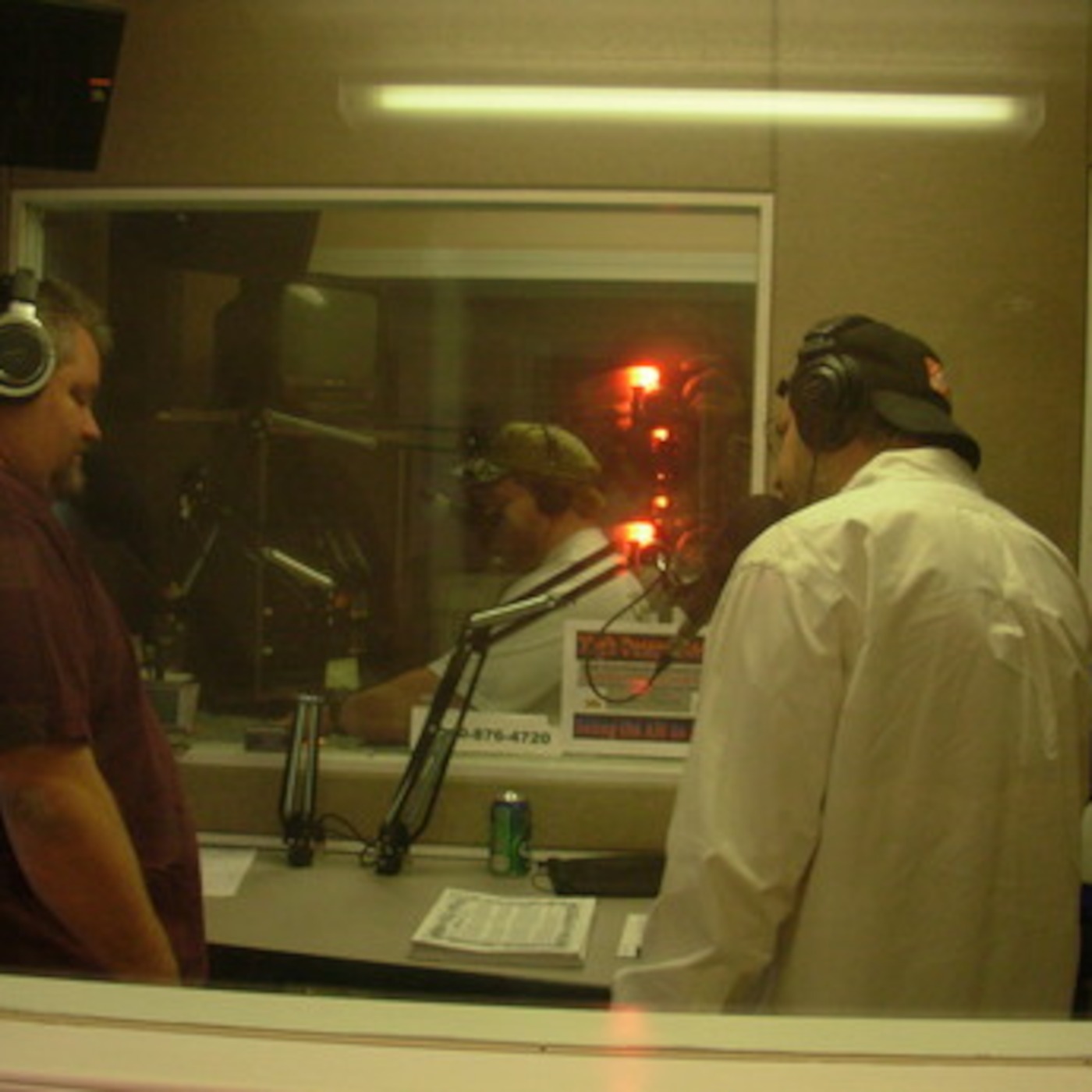 Scott and Charlie Argue Ad