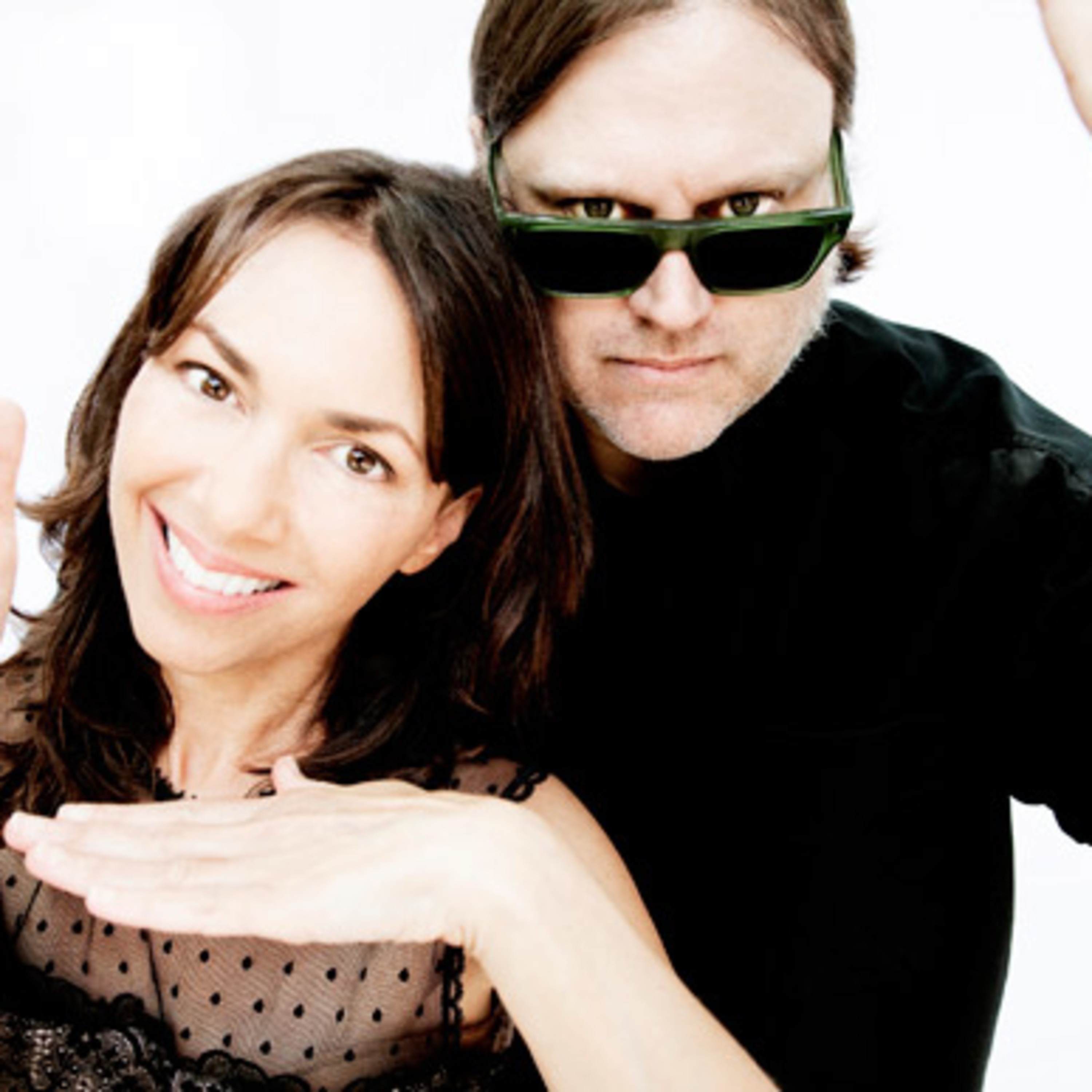 Susanna Hoffs Returns To The Time Machine With UNDER THE COVERS Vol.3 episode artwork