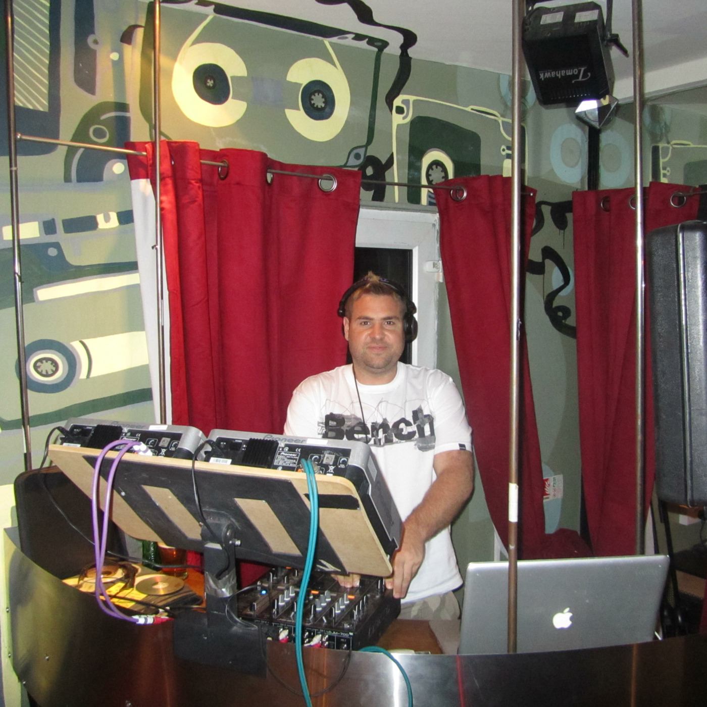 #59 Jambasha DJs Live at Bar Vinyl in Camden Town - Rubber Stamped House - May 2011 episode artwork