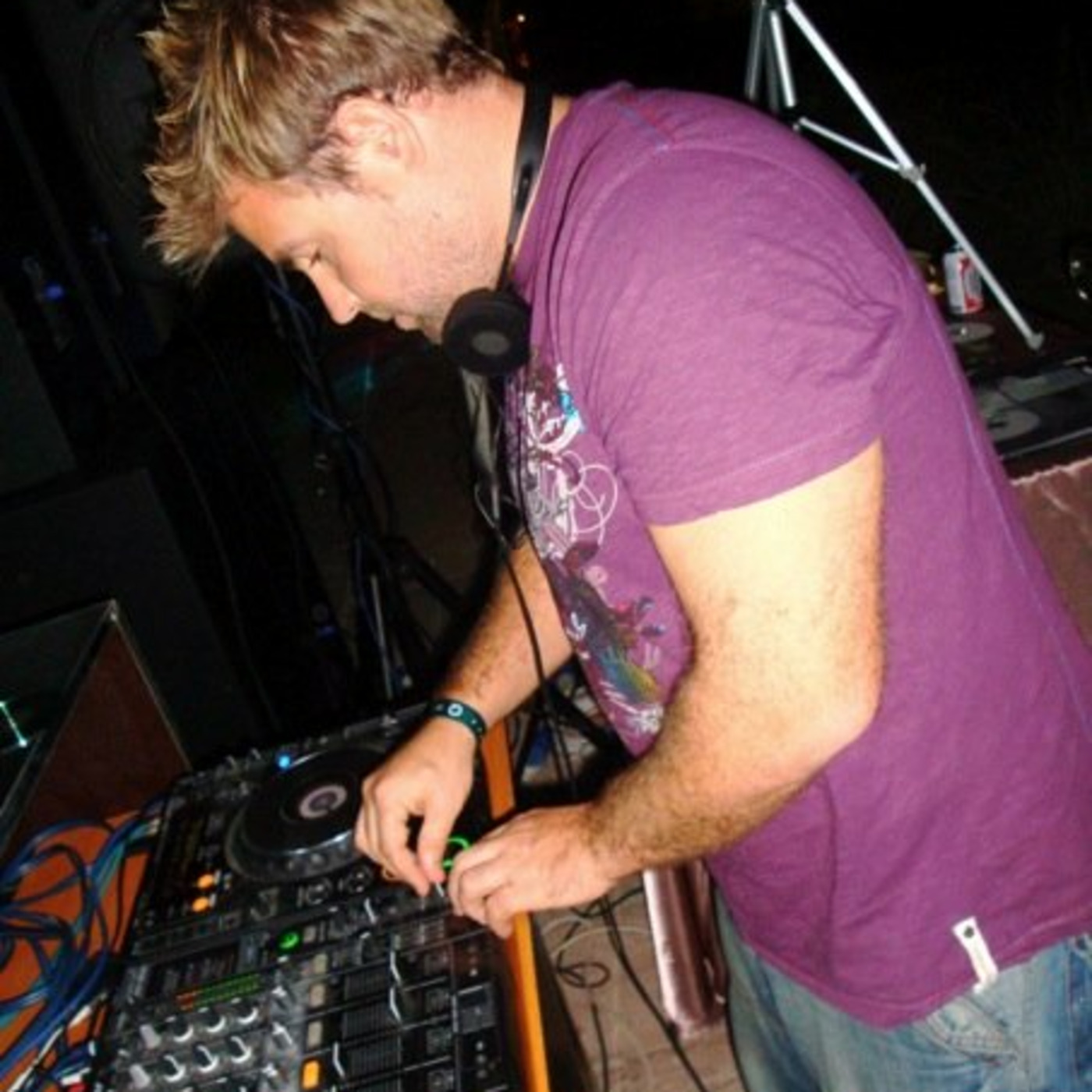 #35 Rubber Stamped Trance - June 2010 - Live Forever episode artwork