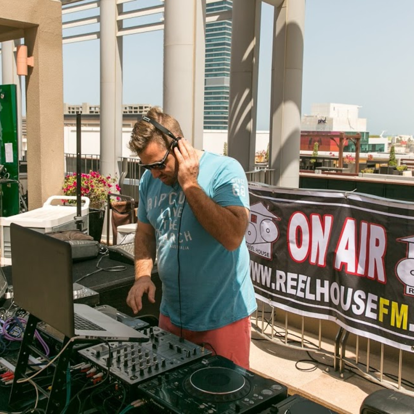 #72 - Rubber Stamped Vibes - Live @ Sunstroke Pool Party Dubai - March 2013 episode artwork