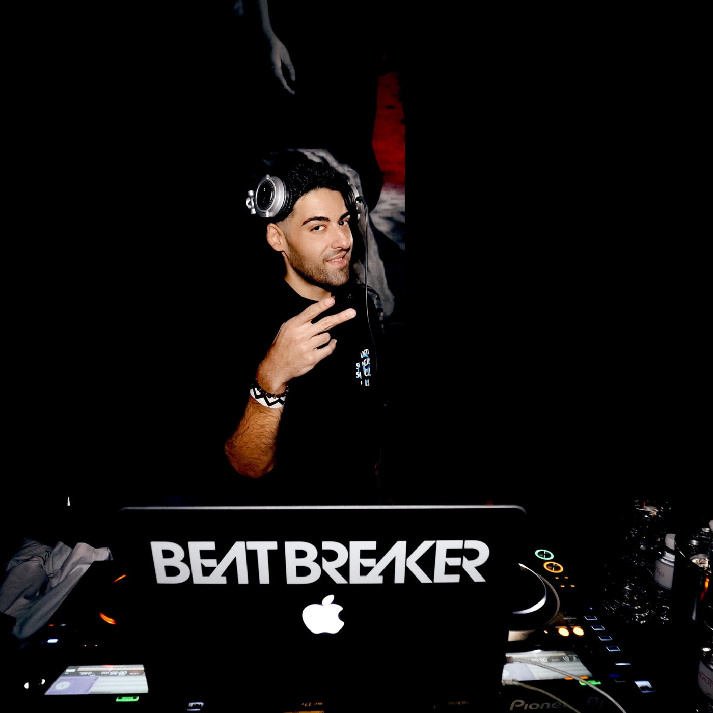 BREAKING RADIO LIVE with BeatBreaker