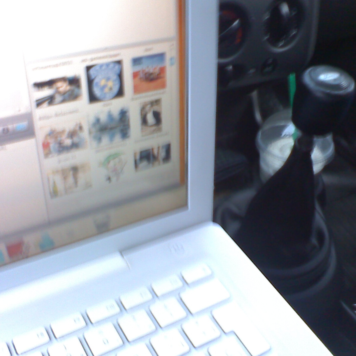 Un podcast desde el carro ^^ episode artwork