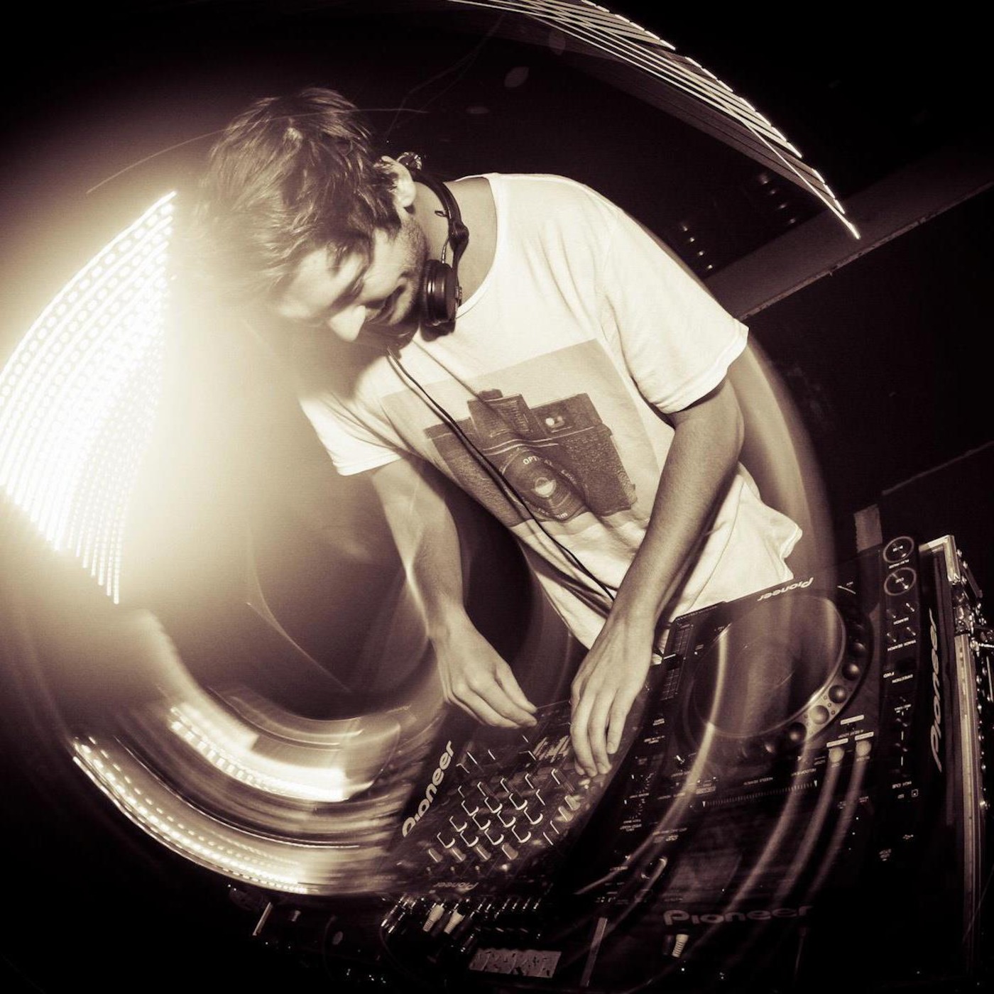 FriBays | 1.03.13 - Andy Prata