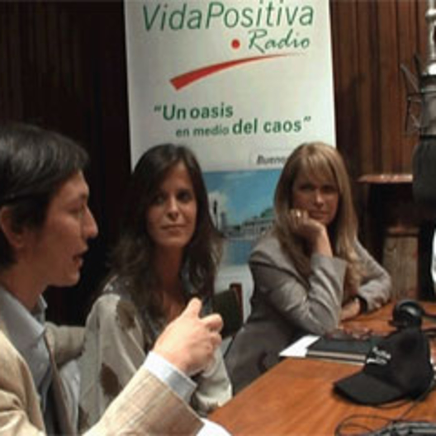 Primera parte: Entrevista de radio AM1500 sobre el lanzamiento de la película CONFIANZA TOTAL episode artwork