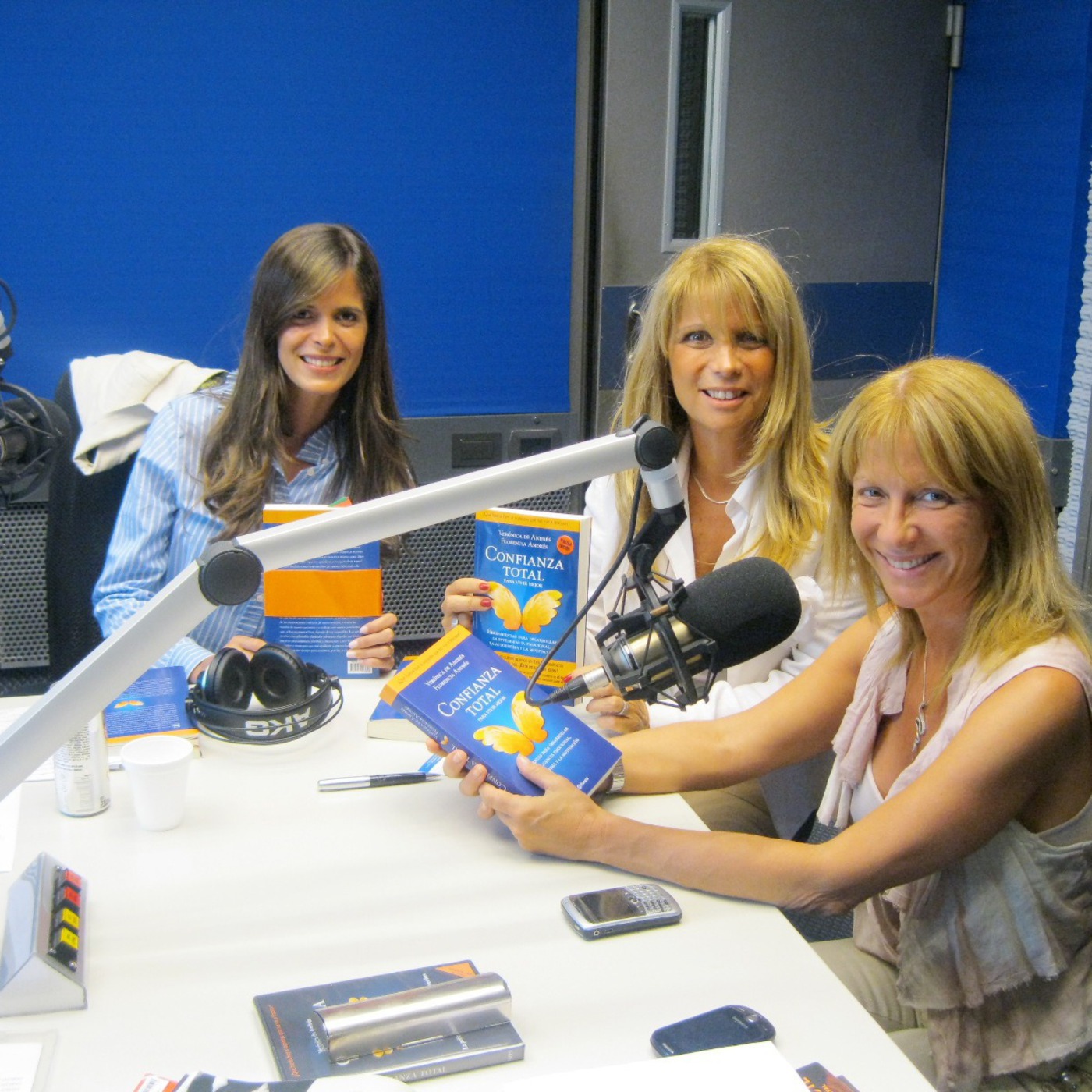 Entrevista  en RADIO 10 en "Vivir para contar" a Verónica y Florencia episode artwork