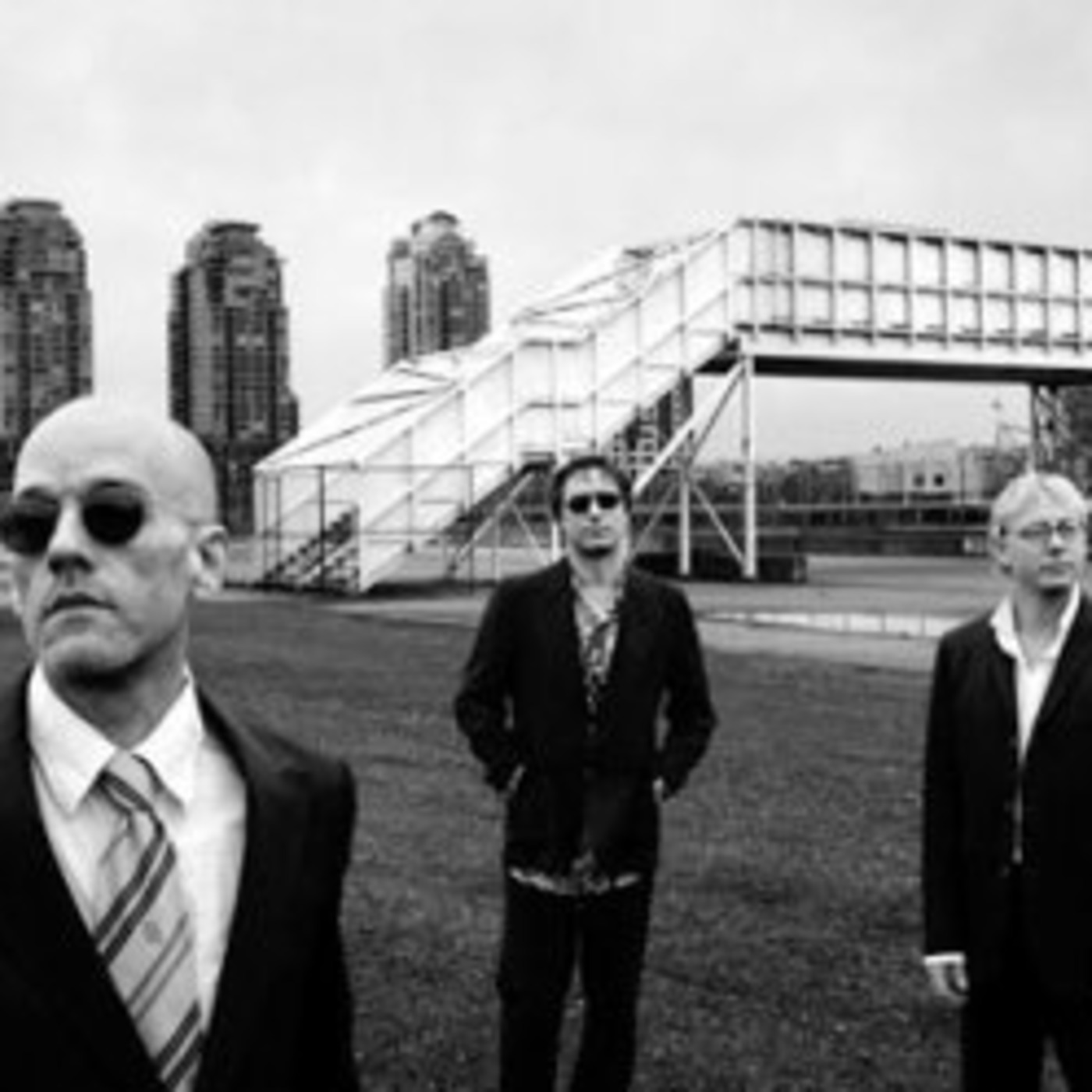 R.E.M.  What's The Frequency Kenneth? episode artwork