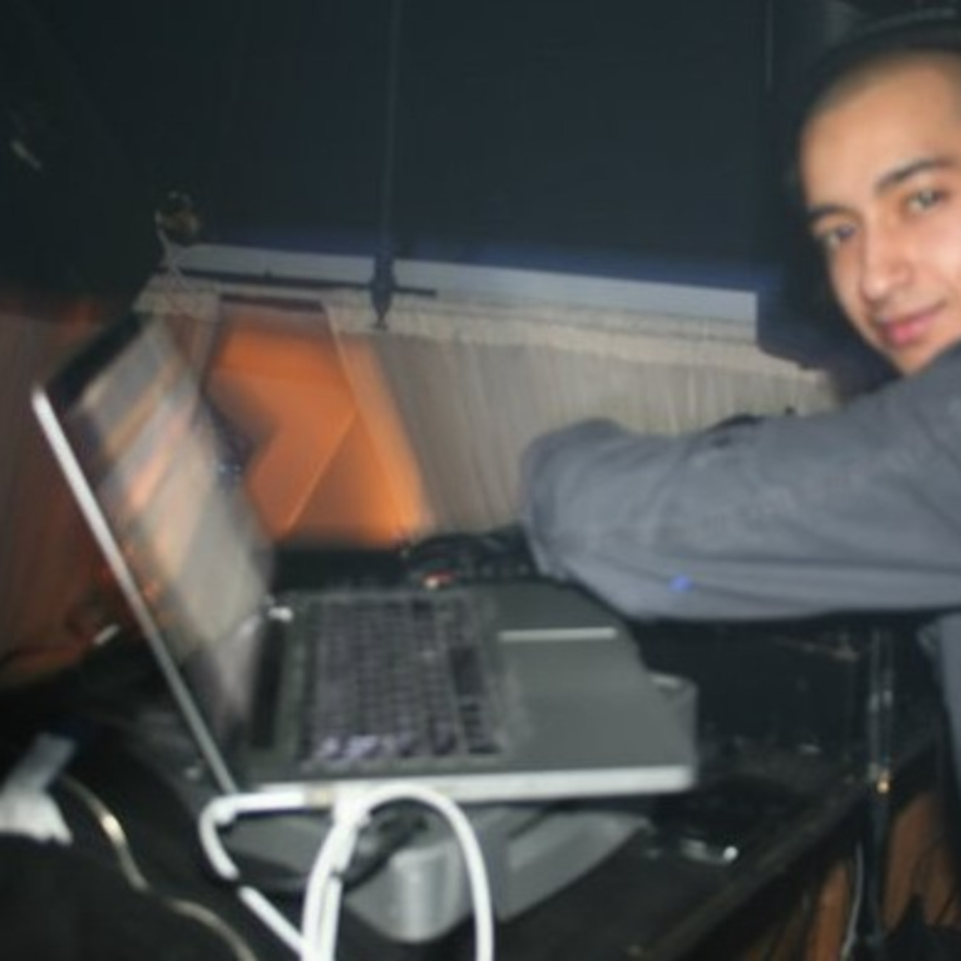 Episode 6: Underground Movement Show - Episode 6 - DJ JaeRu (THC)