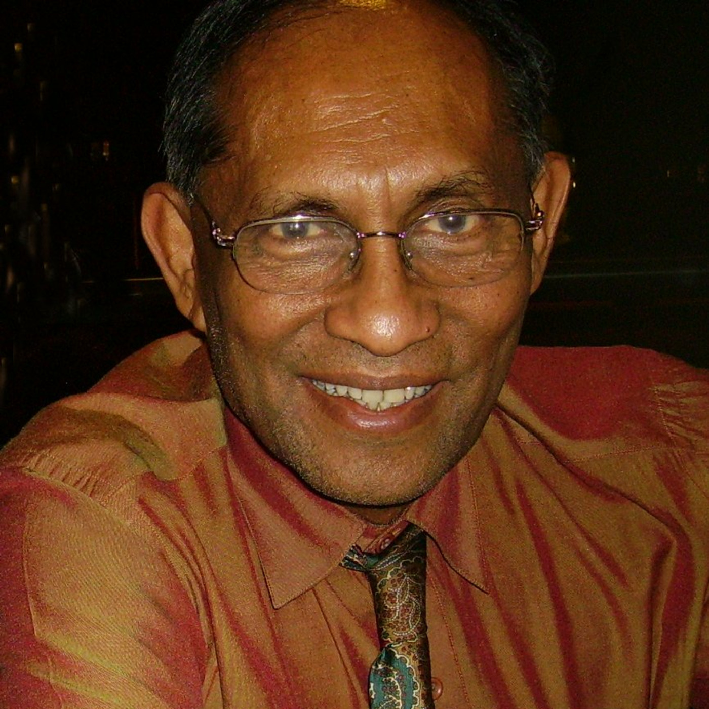 Episode 86 - Hot Leads Cold Cases Guest Dr. Chandra Wickramasinghe - World's Leading Astrobiologist episode artwork