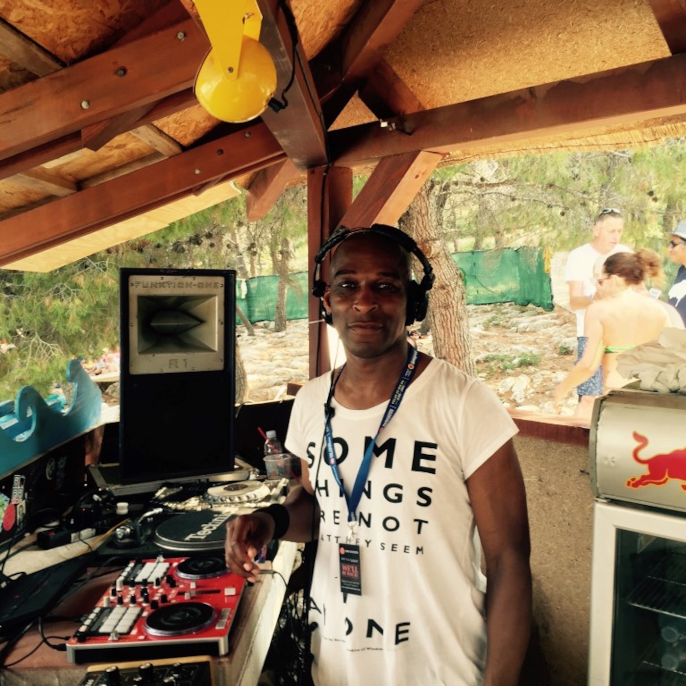 Colin Williams presents the 50 Shades of House show, Monday nights 10pm-12 GMT on www.d3ep.com