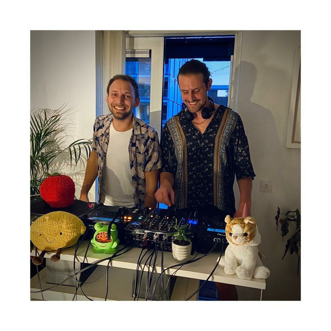 028 In Session Mixtape | The Afters Live Stream