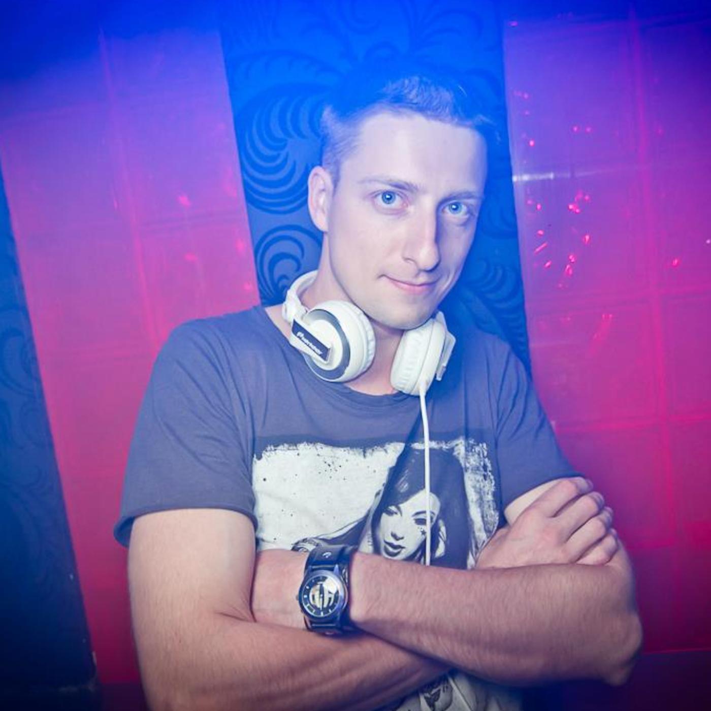 djmMm
