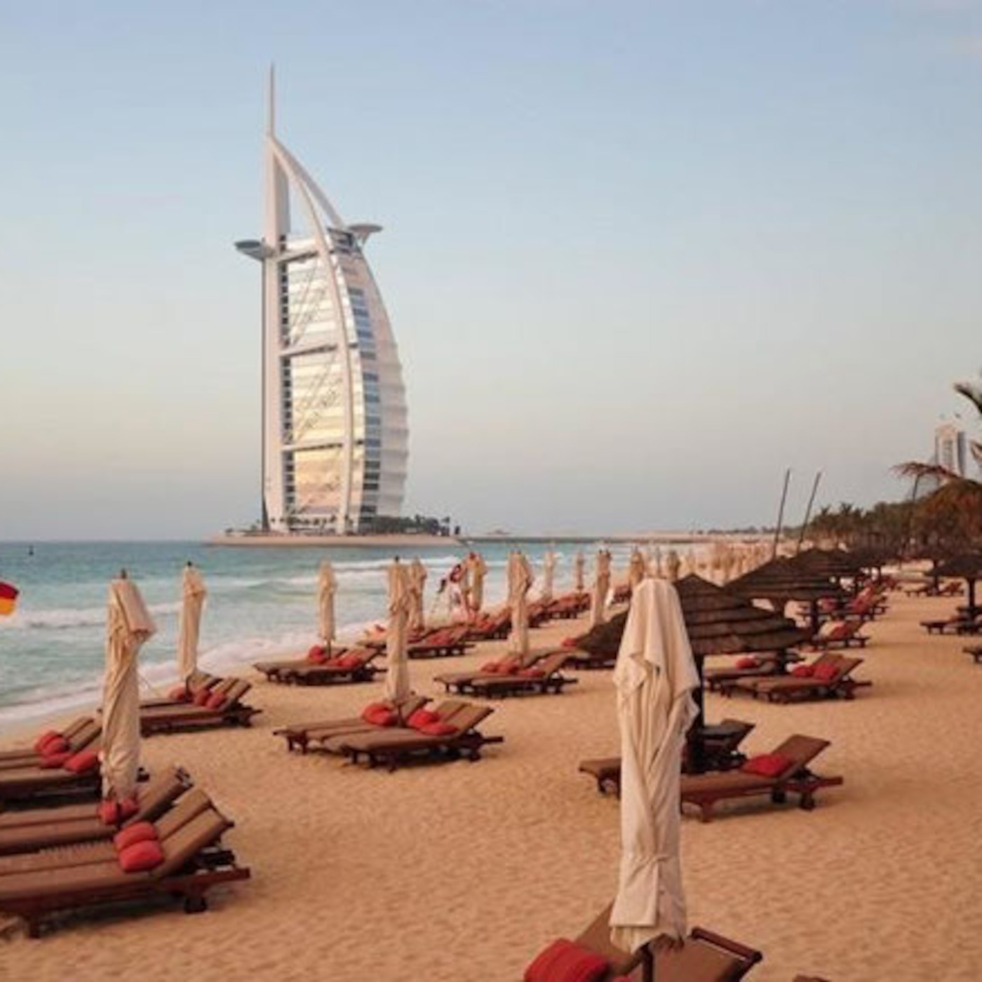 Dubai travel and tours episode artwork