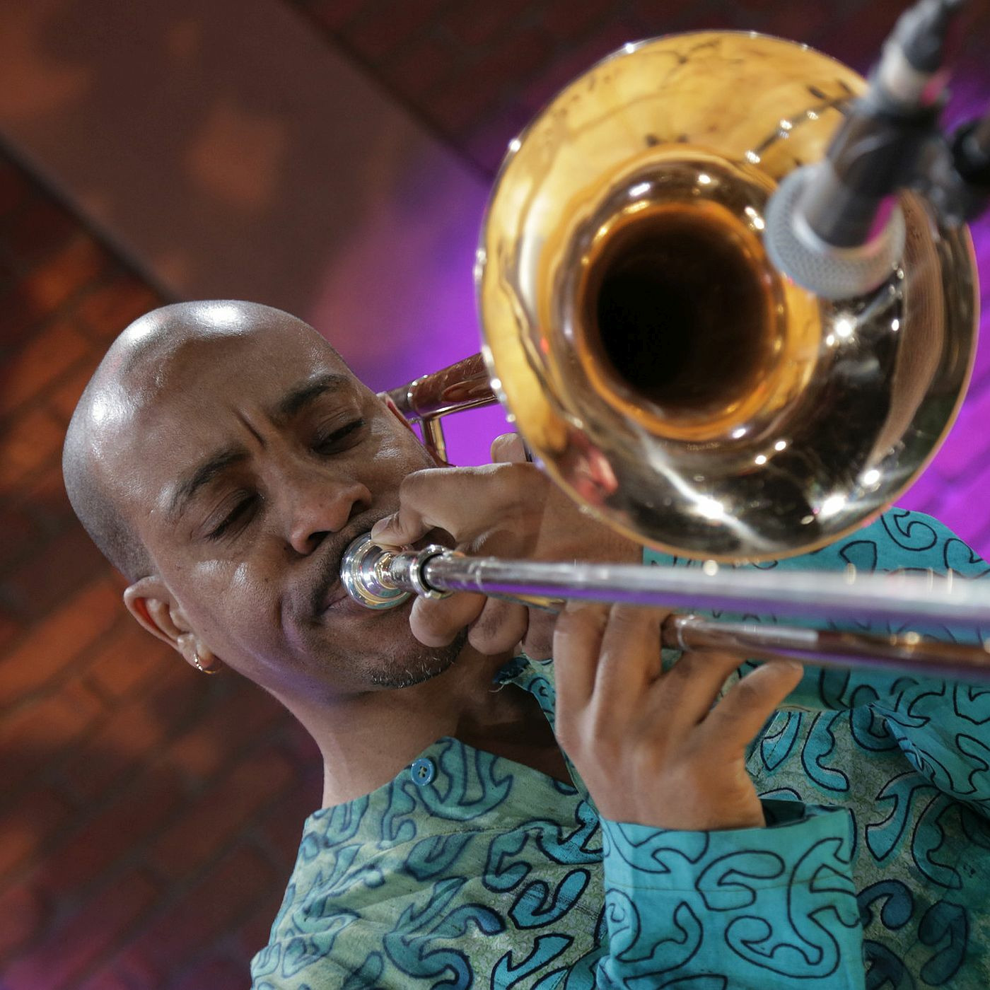 Island Jazz Chat